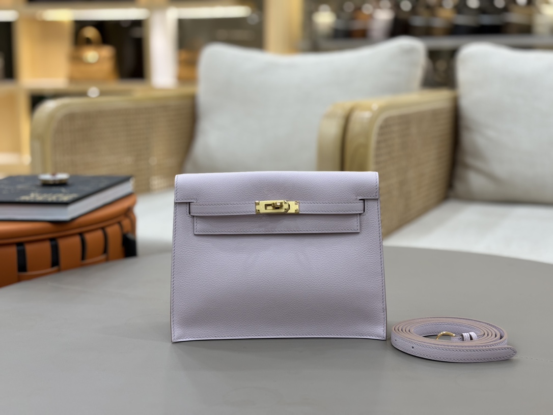 NO:700251,kelly danse. all handmade Ev leather dance bag 22cm dreamy pink purple gold buckle fully handmade advanced exclusive customization pure handmade nails, original leather, all steel hardware, Hermes, hermes, Hermes,19860909kelly danse. all handmade Ev皮 跳舞包22cm 梦幻粉紫金扣 全手工高级专属定制 纯手工手打钉,原厂皮,全钢五金,爱马仕,hermes,Hermes,,Bag