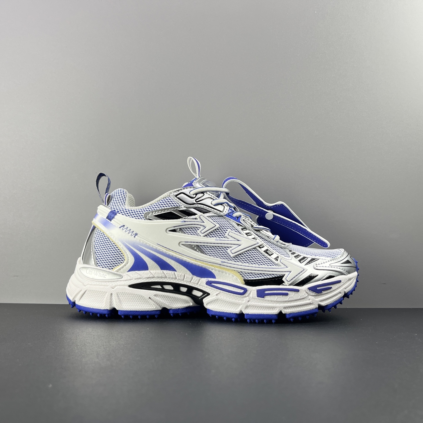 NO:756398,High version, real price, Off-White C/O VirGil Abloh OW running shoes, original box correct version, original last and original cardboard data development, 4-layer separated outsole, the upper is made of 3D printing and splicing of multiple materials, an iconic brand in the luxury fashion field, Off-White, size 36 37 38 39 40 41 42 43 44 45 46 47,, off white19860909高版本实价 Off-White C/O VirGil Abloh OW跑鞋 原盒正确版 原楦原纸板数据开发 4层分离大底 鞋面采用3d立体打印和多种材料拼接而成 奢潮领域的标志性品牌 Off-White 尺码36 37 38 39 40 41 42 43 44 45 46 47,,off white,Men's shoes