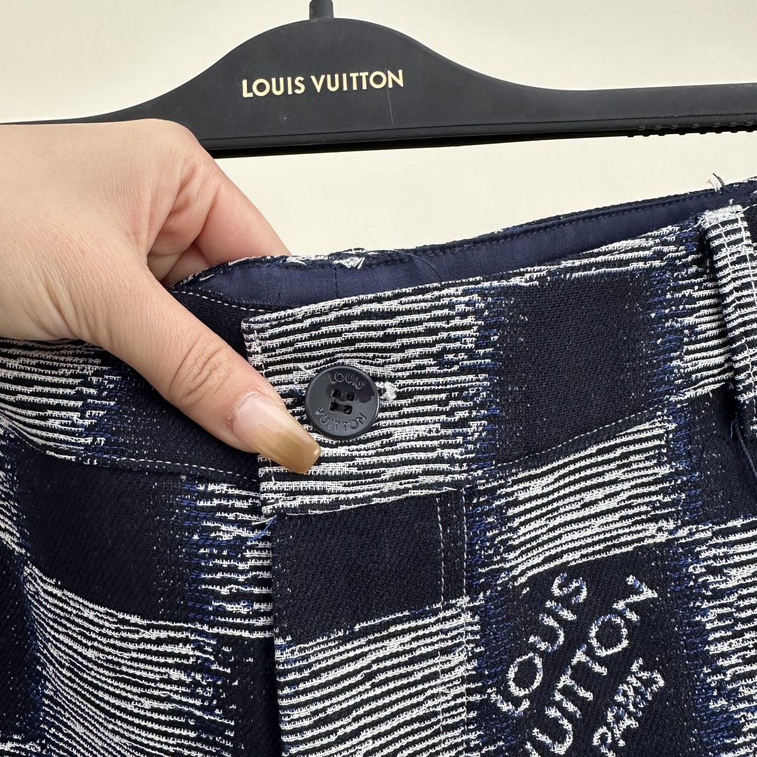 路易威登 Louis Vuitton 高定典藏名品高定成衣时装外套连衣裙衬衫T恤 #8447E743 4