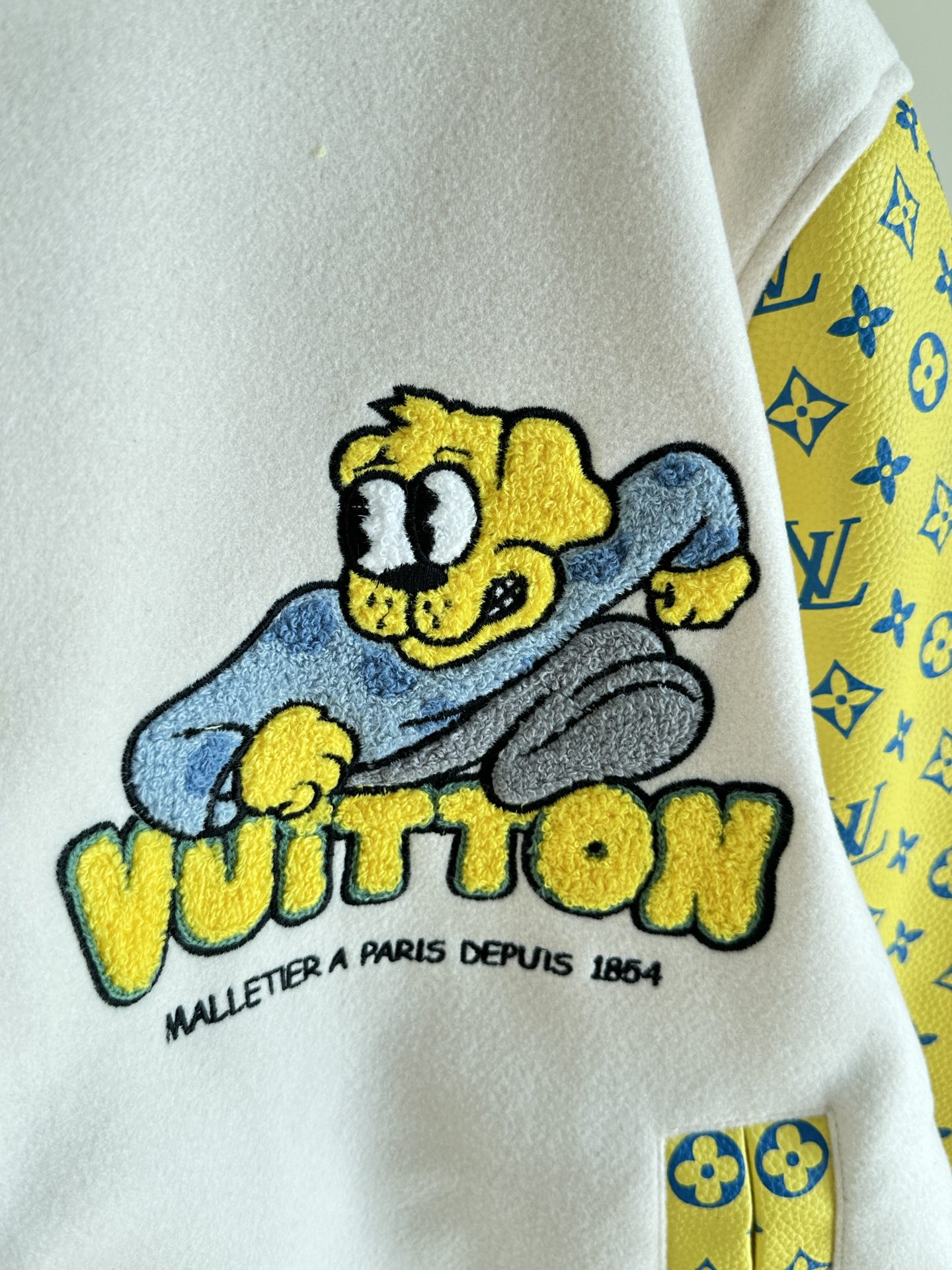 路易威登 Louis Vuitton 高级成衣风衣外套及大衣服饰 #BD853F70 4
