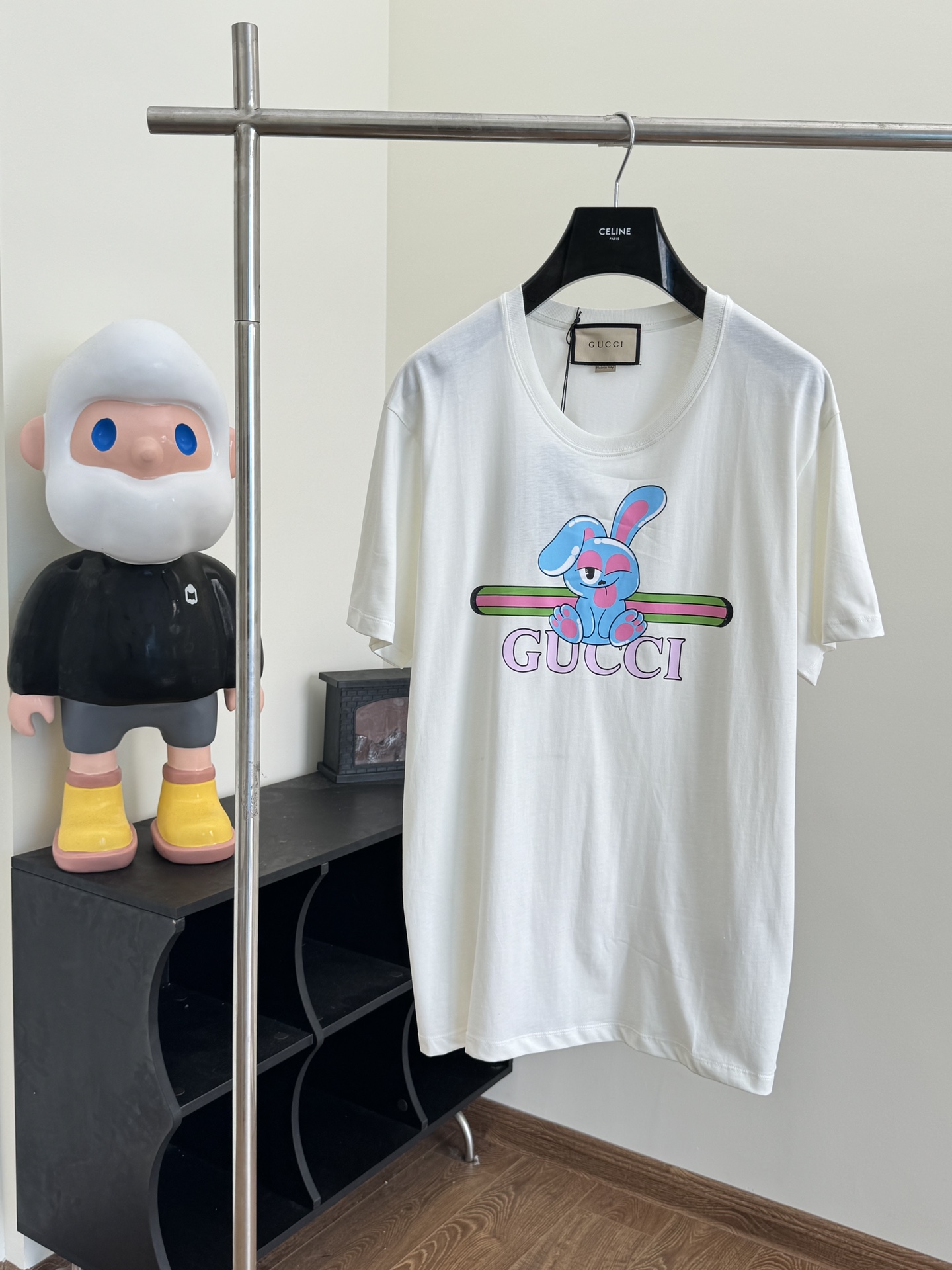 Gucc*/Gucci Camiseta de cuello redondo de algodón de punto con diseño de ilustrador, primavera-verano 2024, Tallas: S/M…