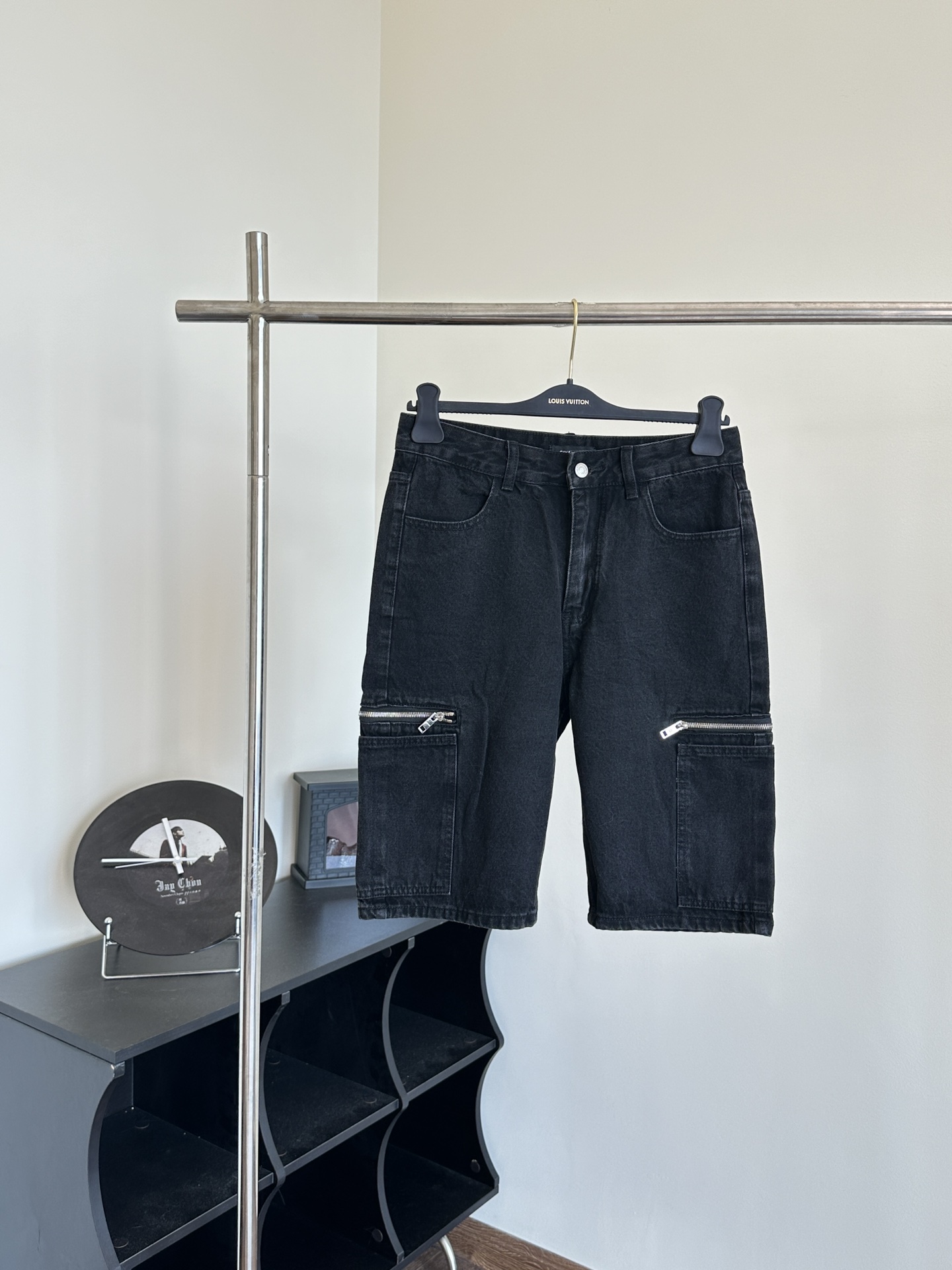 Shorts de mezclilla con empalme de cremallera Gicenchy*/Givenchy Talla: 30/32/34/36 Compra original, composición del te…