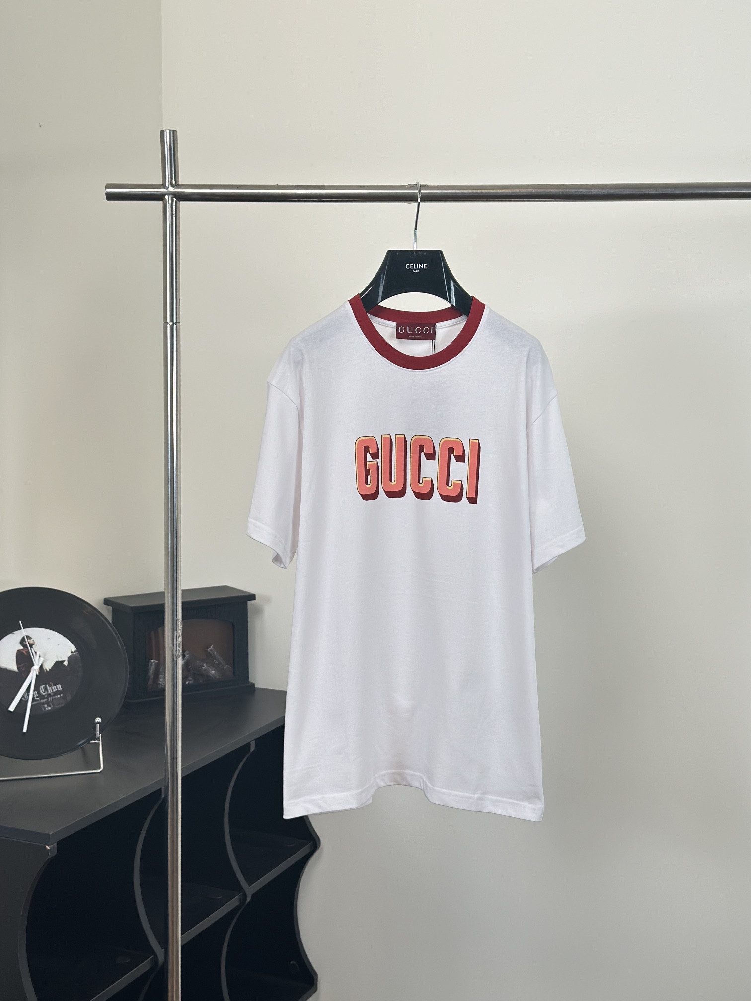 Gucc*/古驰 24SS Primavera/Verano Nueva camiseta de cuello redondo con logo de contraste en el cuello Talla: S/M/L Camiset…