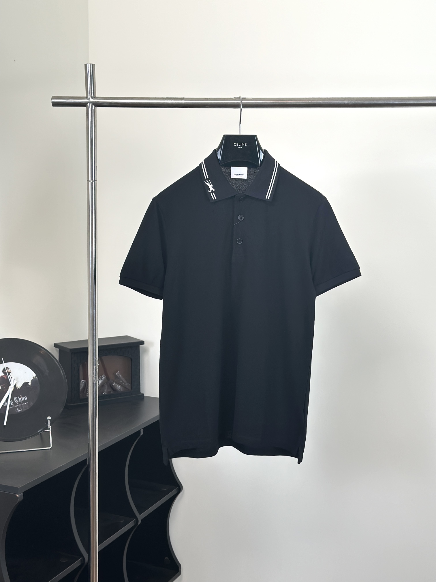 Burberr*/巴宝莉 BBR 23SS Polo de Manga Corta con Caballo de Guerra en el Cuello Talla: S/M/L/XL/XXL Original comprado por …