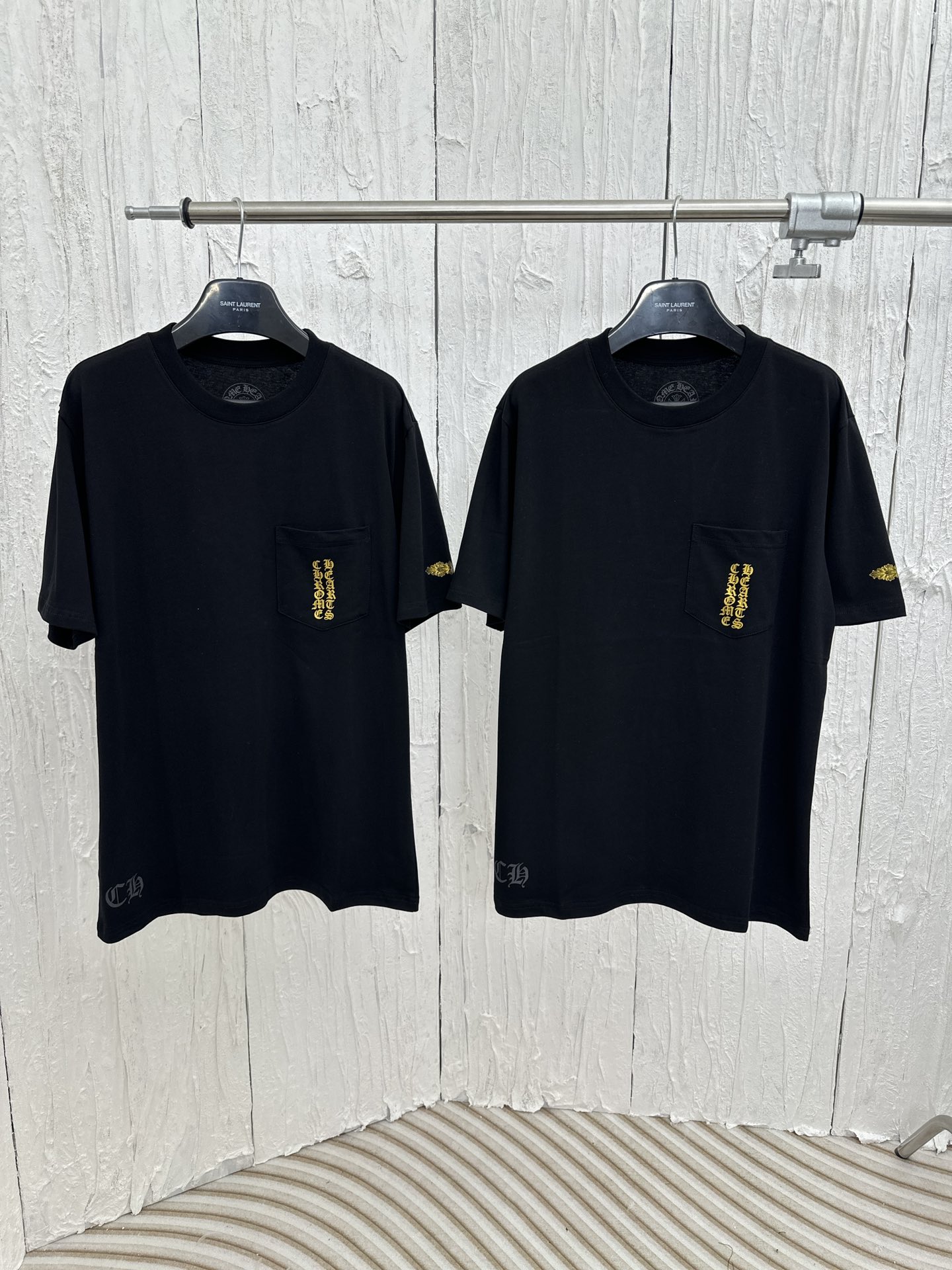 Chrome Hearts Cheap
 Clothing T-Shirt Designer 1:1 Replica
 Black Gold Pink Short Sleeve