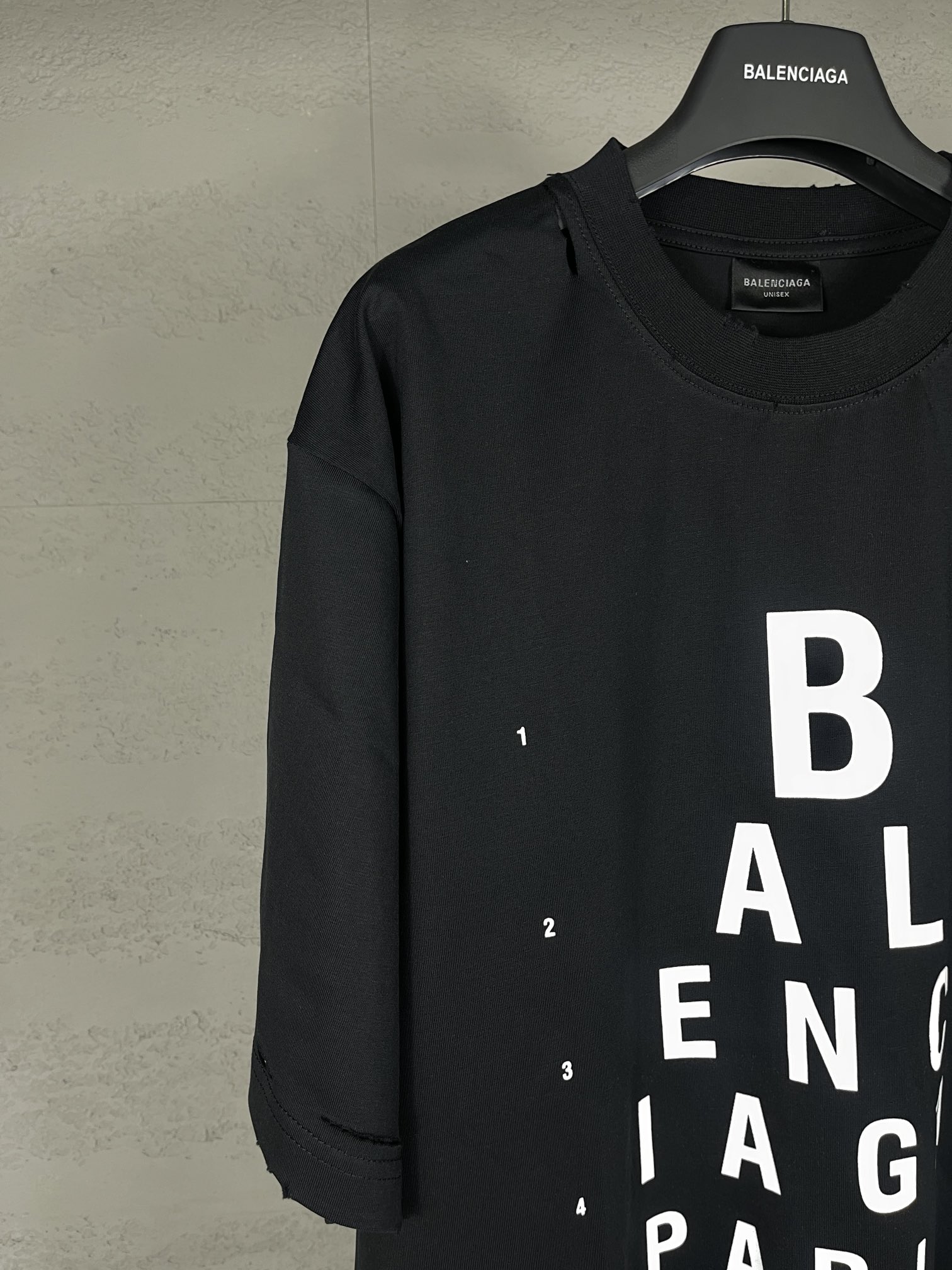 High Quality Women’s Clothes by BALENTCI*GA/Paris.SS25: Lettered Optic T-shirts, Eco-Friendly Prints - 图片 4