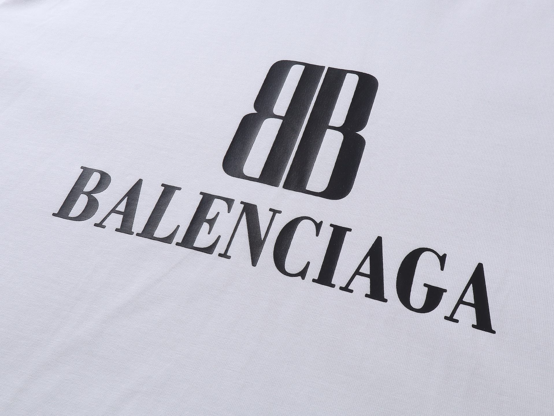 Balenciaga/巴黎世家 双B字母印花圆领短袖 黑色 白色-Chinese UA Cheap High Quatity Brand Clothes Bags handbags Sneakers wholesale wholesaler seller from China Factory suppliers Fashion Clothing Shoes best Quality Beautiful Price Balenciaga/巴黎世家 双B字母印花圆领短袖 黑色 白色