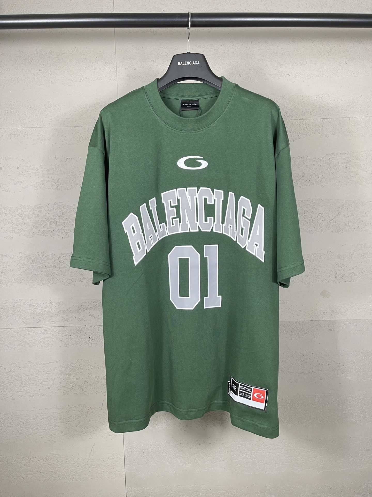 P100 Foto [Versión superior. Calidad de sitio web oficial] BALENCI*GA/París. Última colección SS25 Camiseta de manga la…