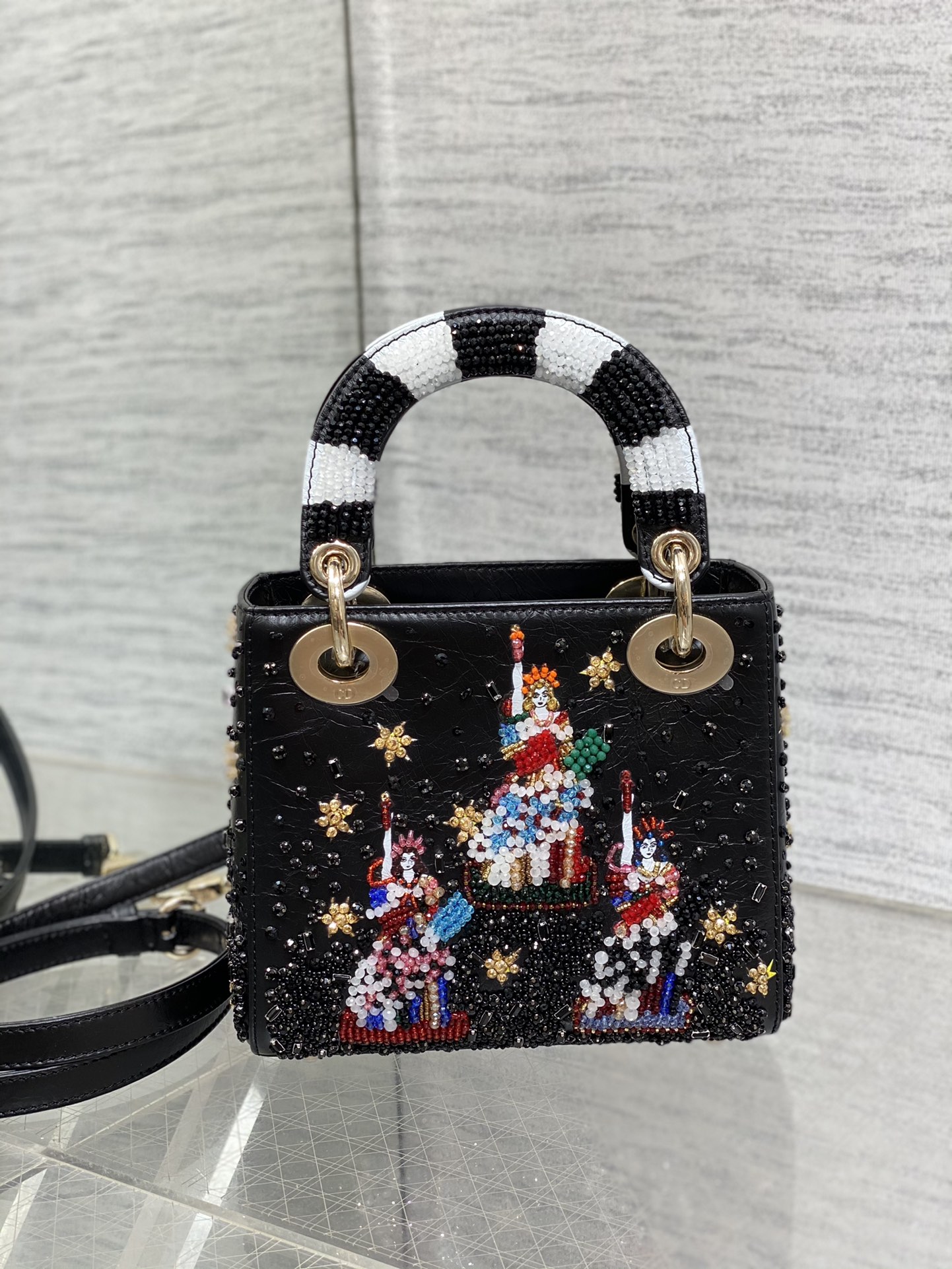 bead embroidery 3-grid Lady Dior bag, a must-have 3-grid small bag that 5