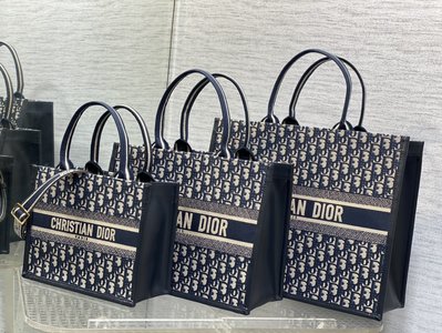 Dior Tote Bags