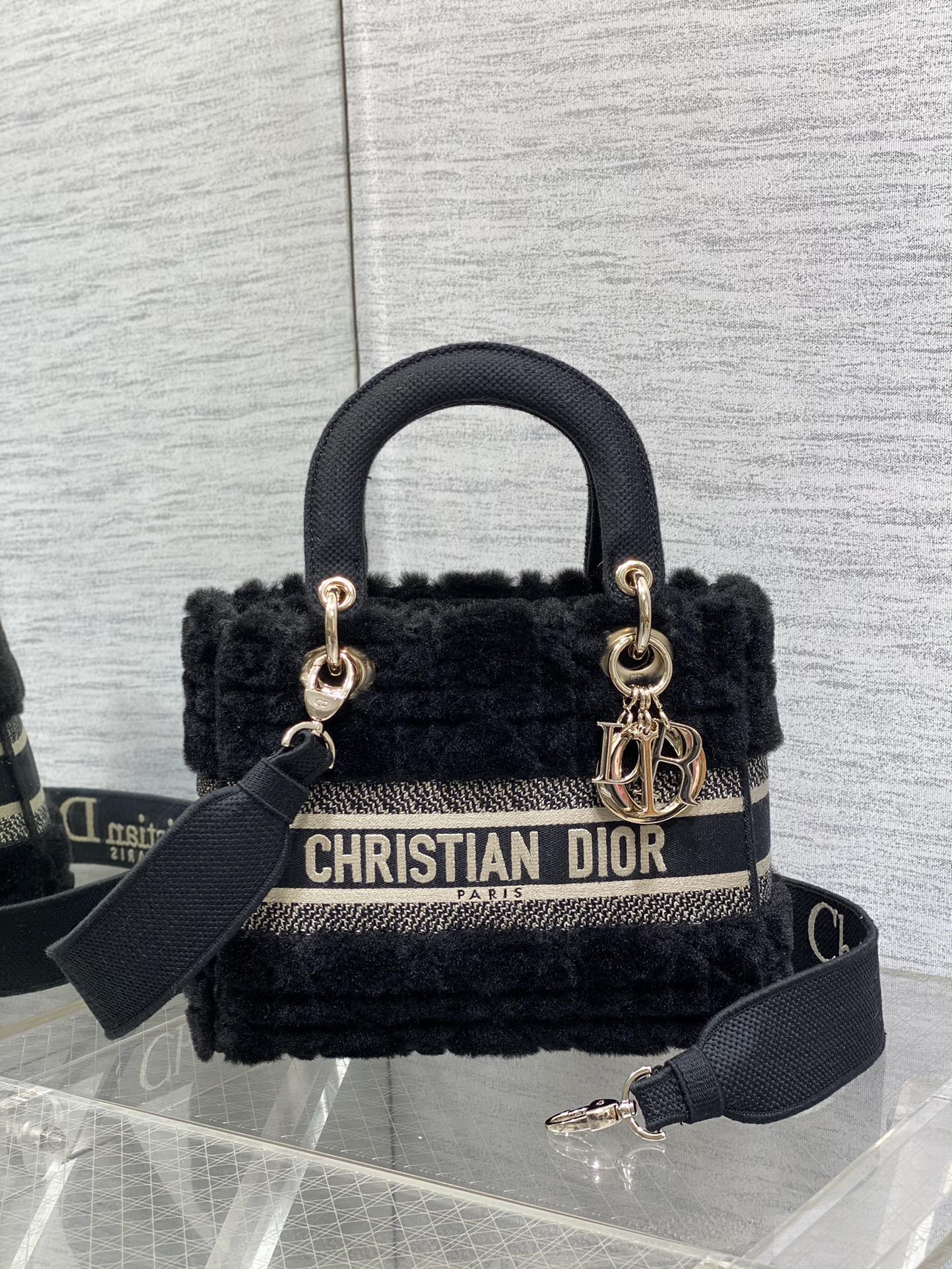 DIOR Lady сумка Lady Dior футра і скура адзіным кавалкам флісовая ручная сумка