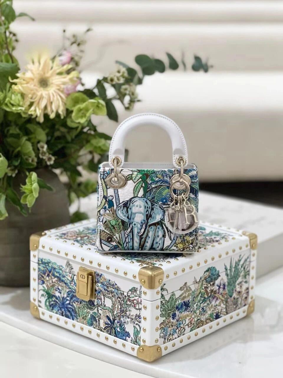 [Dior Women
