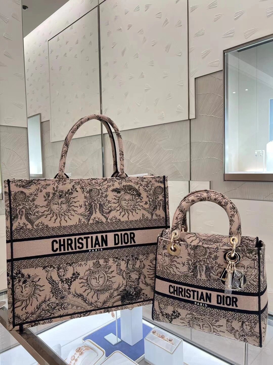 [Dior Women