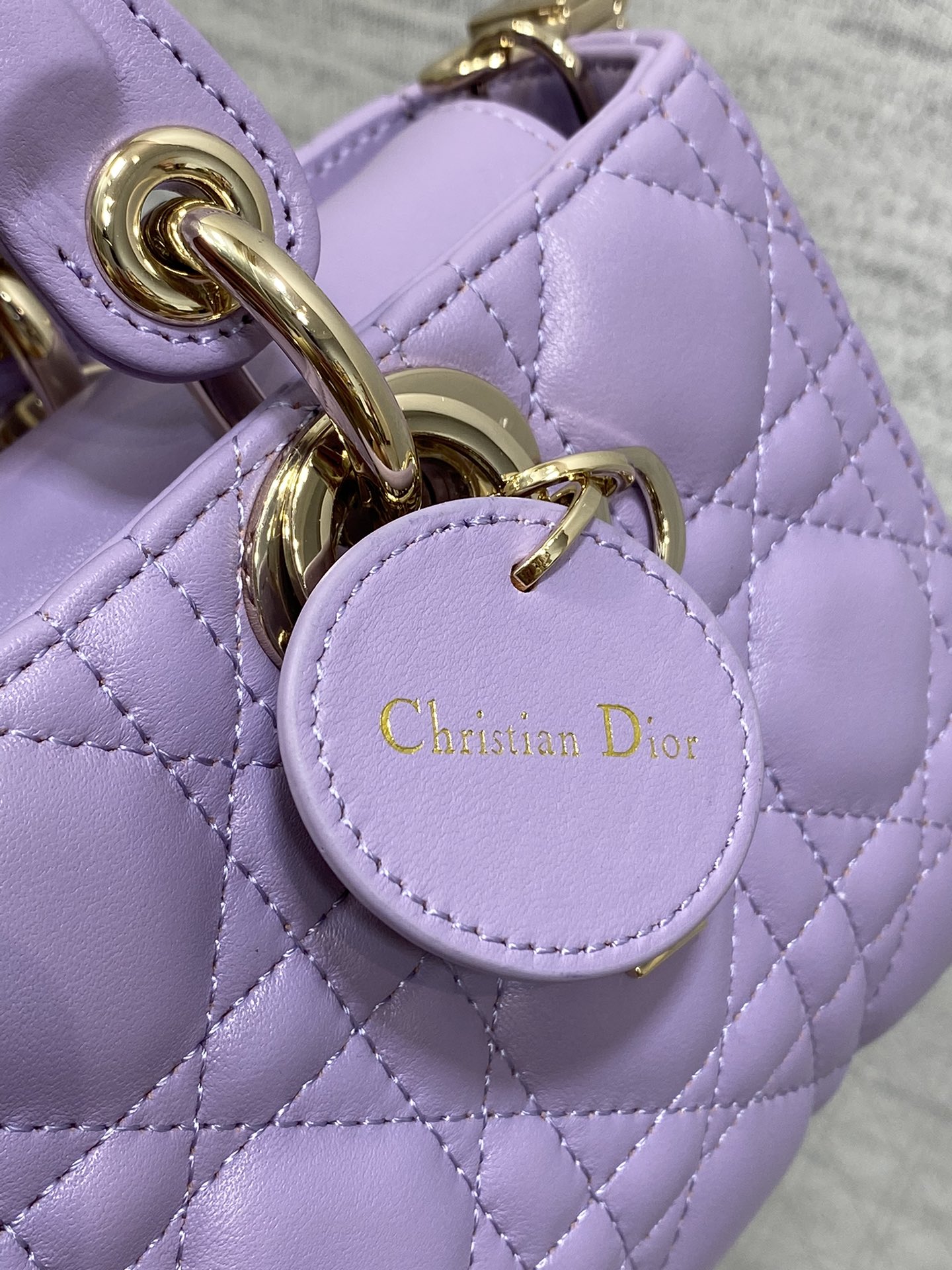 迪奥Dior顶级进口原厂羊皮横款戴妃包梦幻紫现货️原厂皮内里配羊筋绒D-joy小号系列新出的尺寸更小巧更