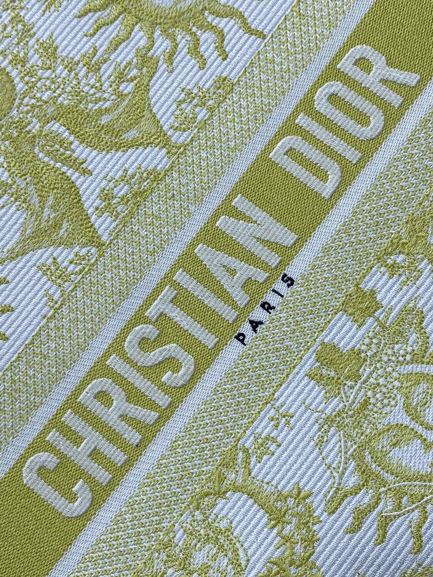 大号现货️Tote最新春夏系列高级的太阳刺绣图案绝美的拼色标志性的字母超大容量的设计凹造型神器时尚精必入