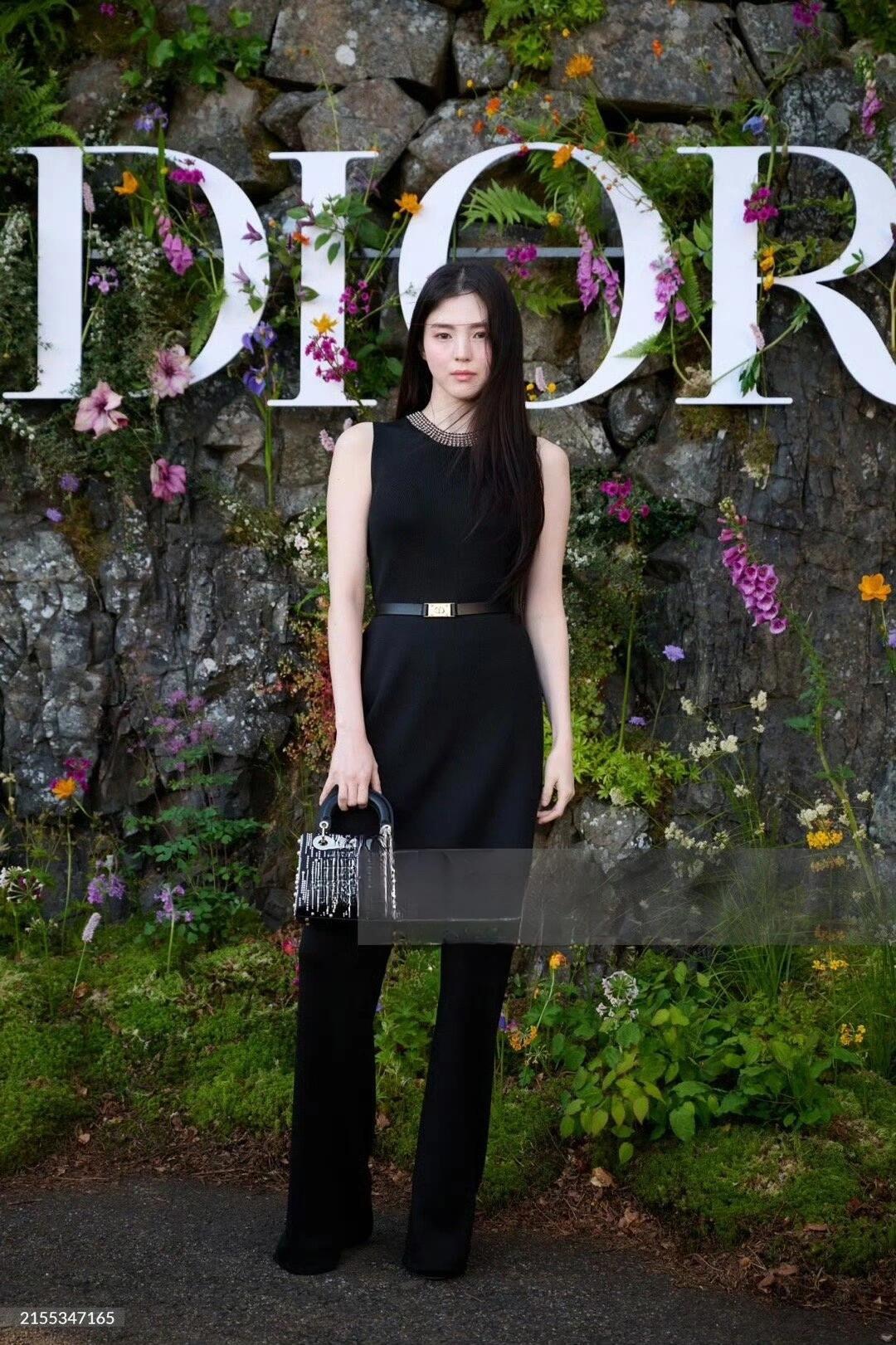 Dior Appreciation of upper body renderings