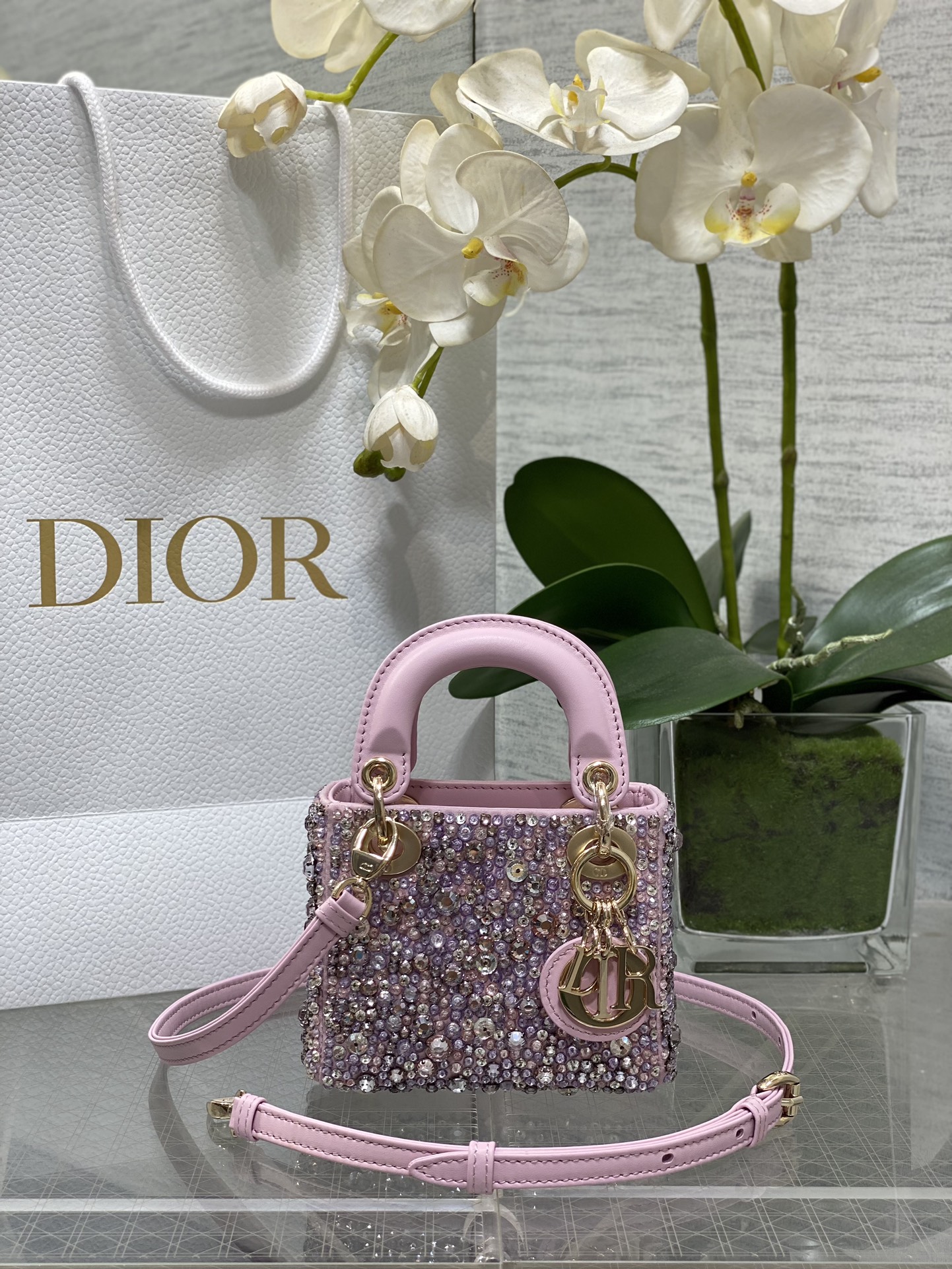 𝐋𝐚𝐝𝐲 𝐌𝐢𝐜𝐫𝐨 último diamante gris hecho a mano