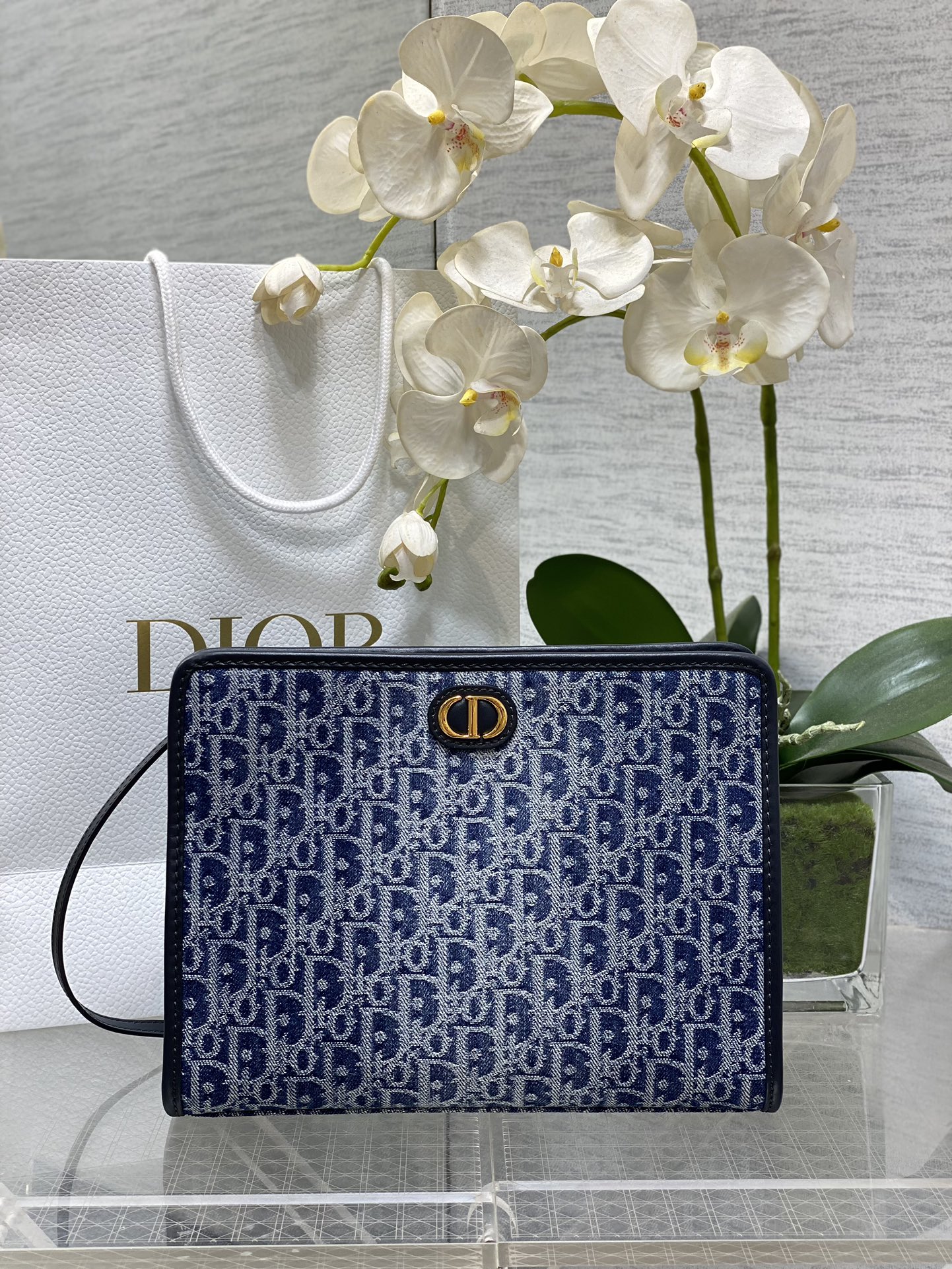 𝐎𝐛𝐥𝐢𝐪𝐮𝐞Embrague serie azul Denine
