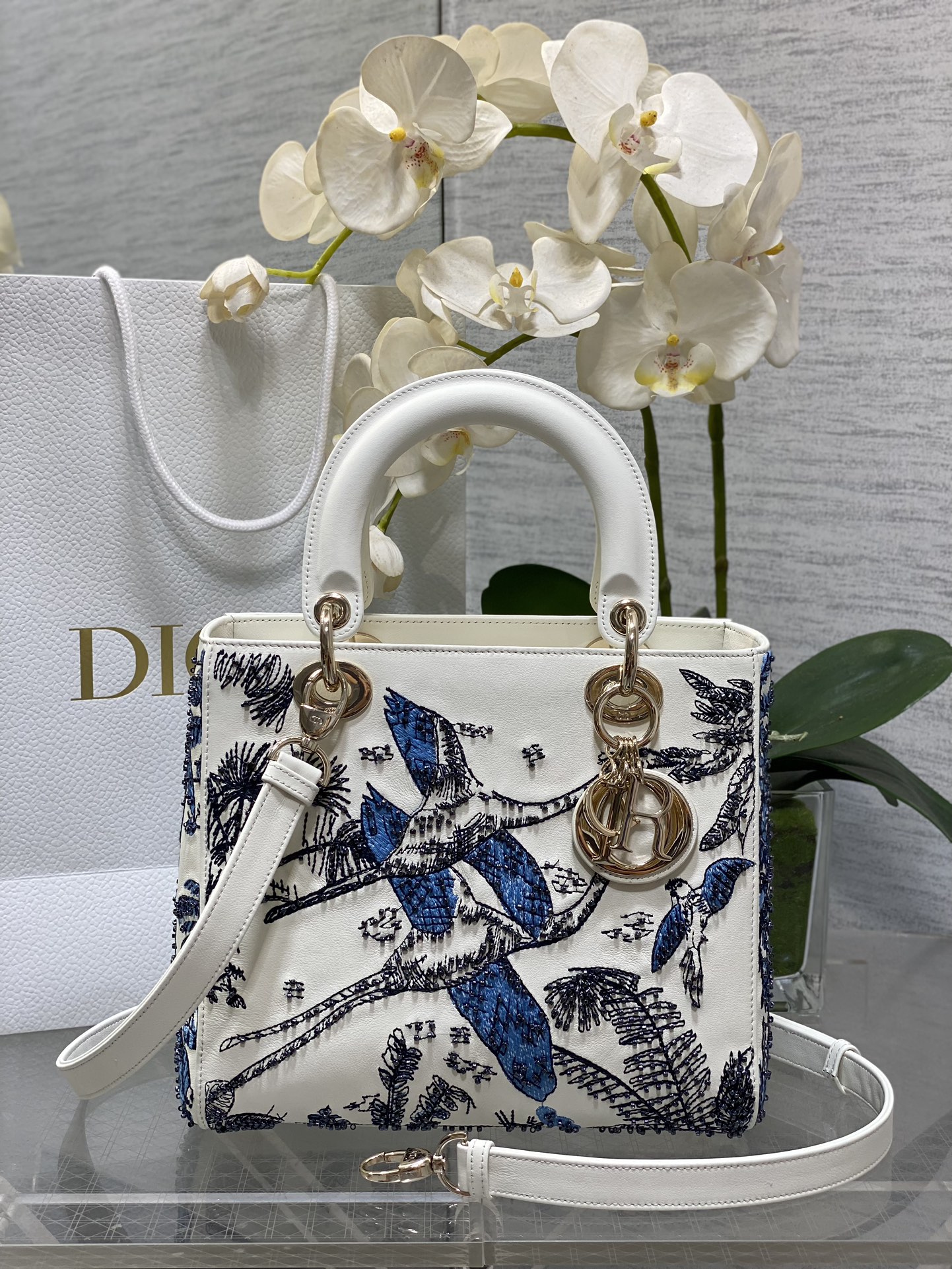 Dior Lady White/Blue embroidered shoulder everyday