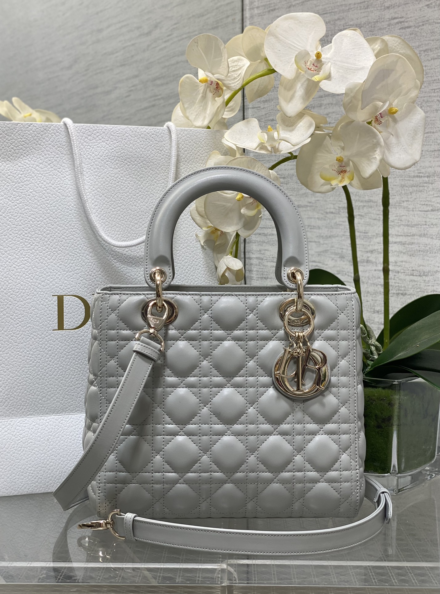 𝐋𝐚𝐝𝐲Nube de cinco rejillas piel de oveja gris oro claro