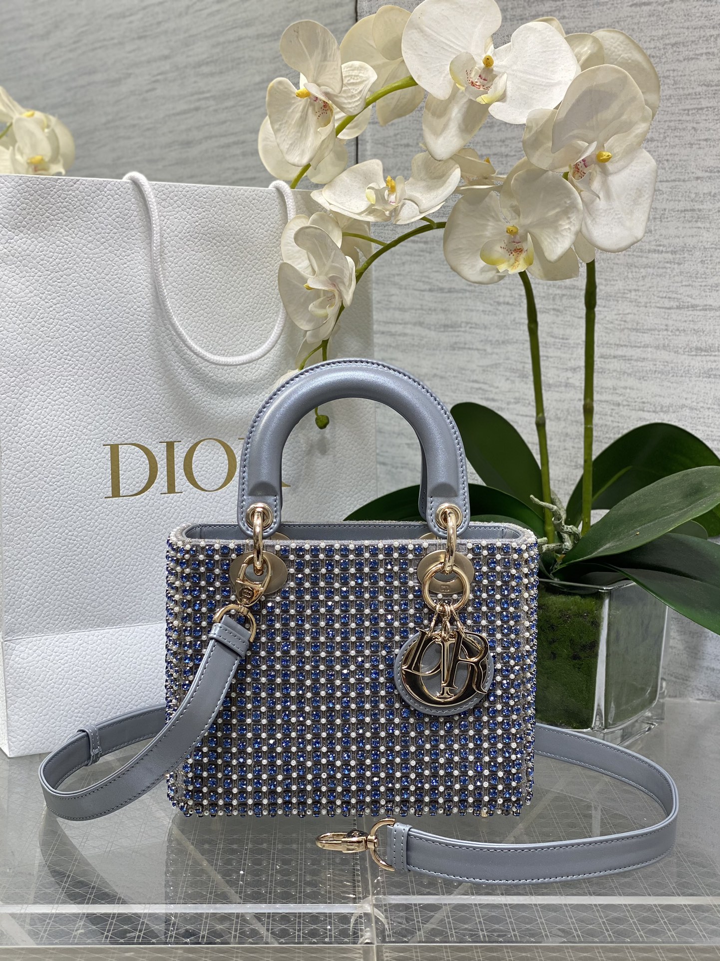 𝐋𝐚𝐝𝐲Cinco diamantes completos grises de edición limitada de cuadrícula