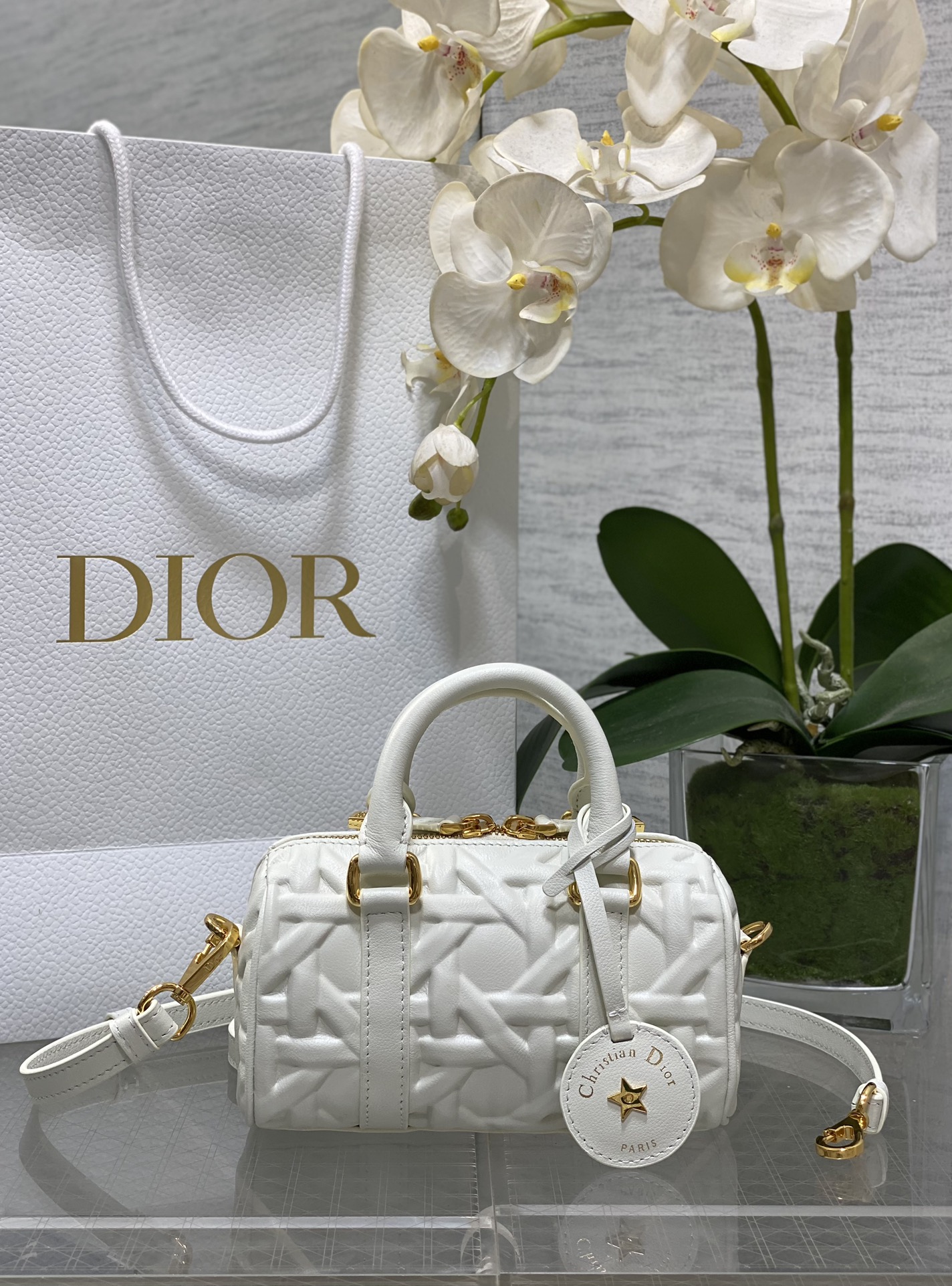 𝐆𝐫𝐨𝐨𝐯𝐞 𝟏𝟔Bolsos Boston