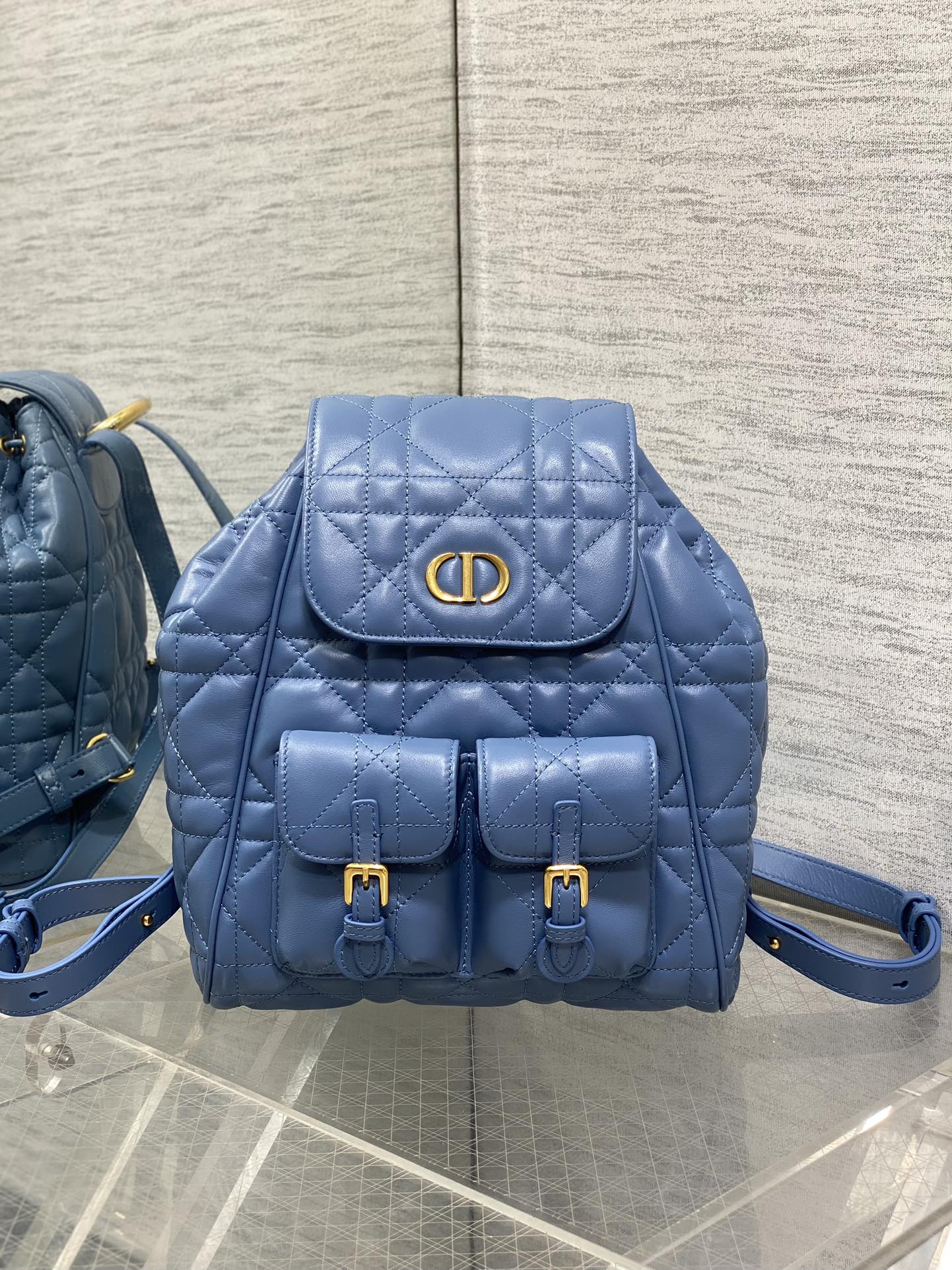 Dior Caro Bolsos Mochila Azul Oro Piel de oveja Colección otoño – invierno Vintage