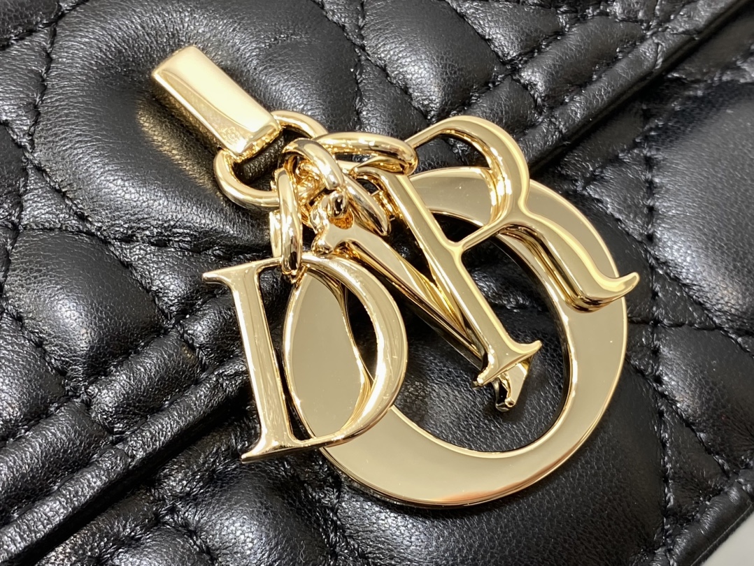 Dior Style Black Leather Clutch Lookbook Reference image 2