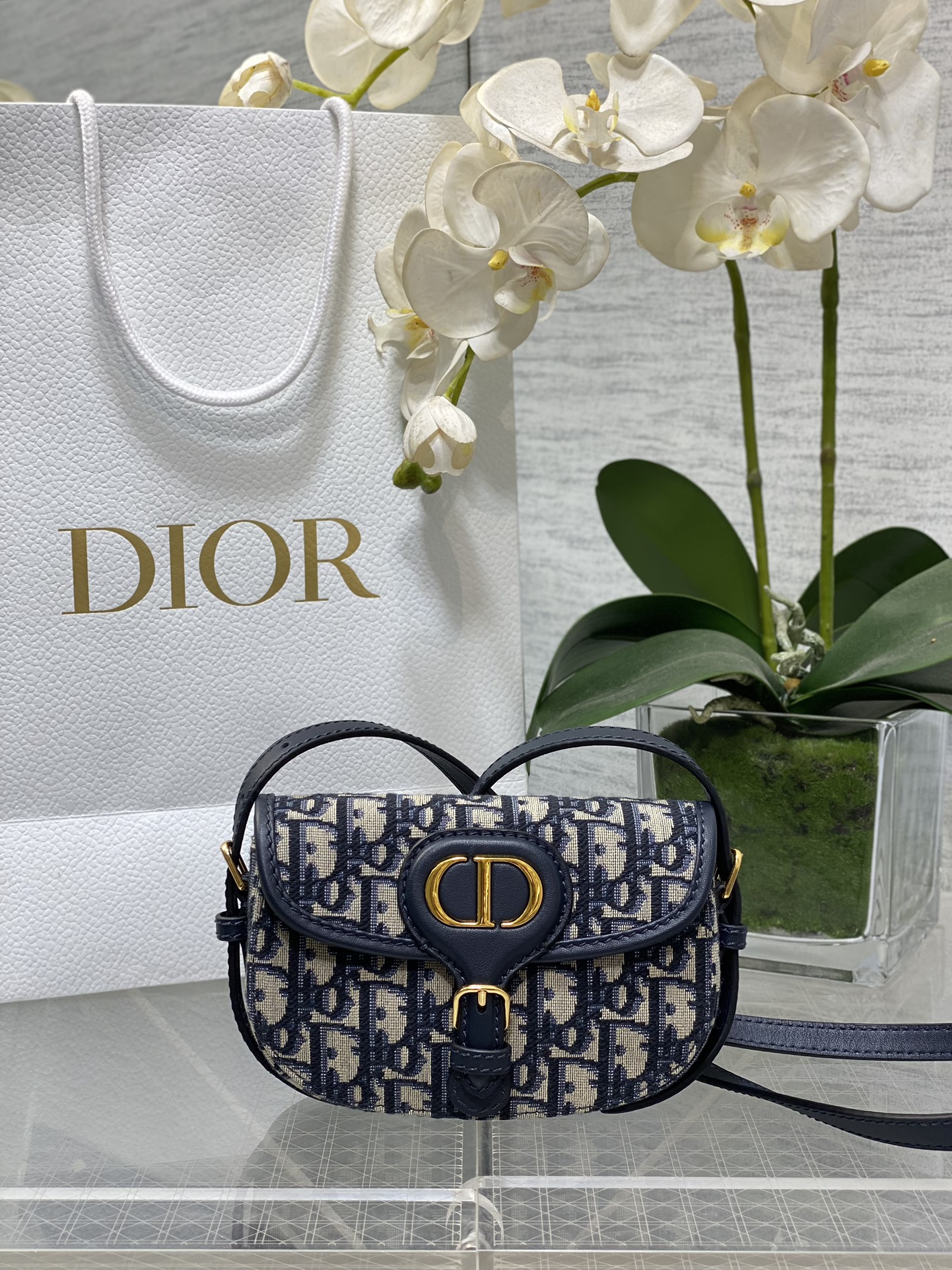 𝐃𝟏𝐨𝐫 𝐁𝐨𝐛𝐛𝐲 Mini bolso de media luna