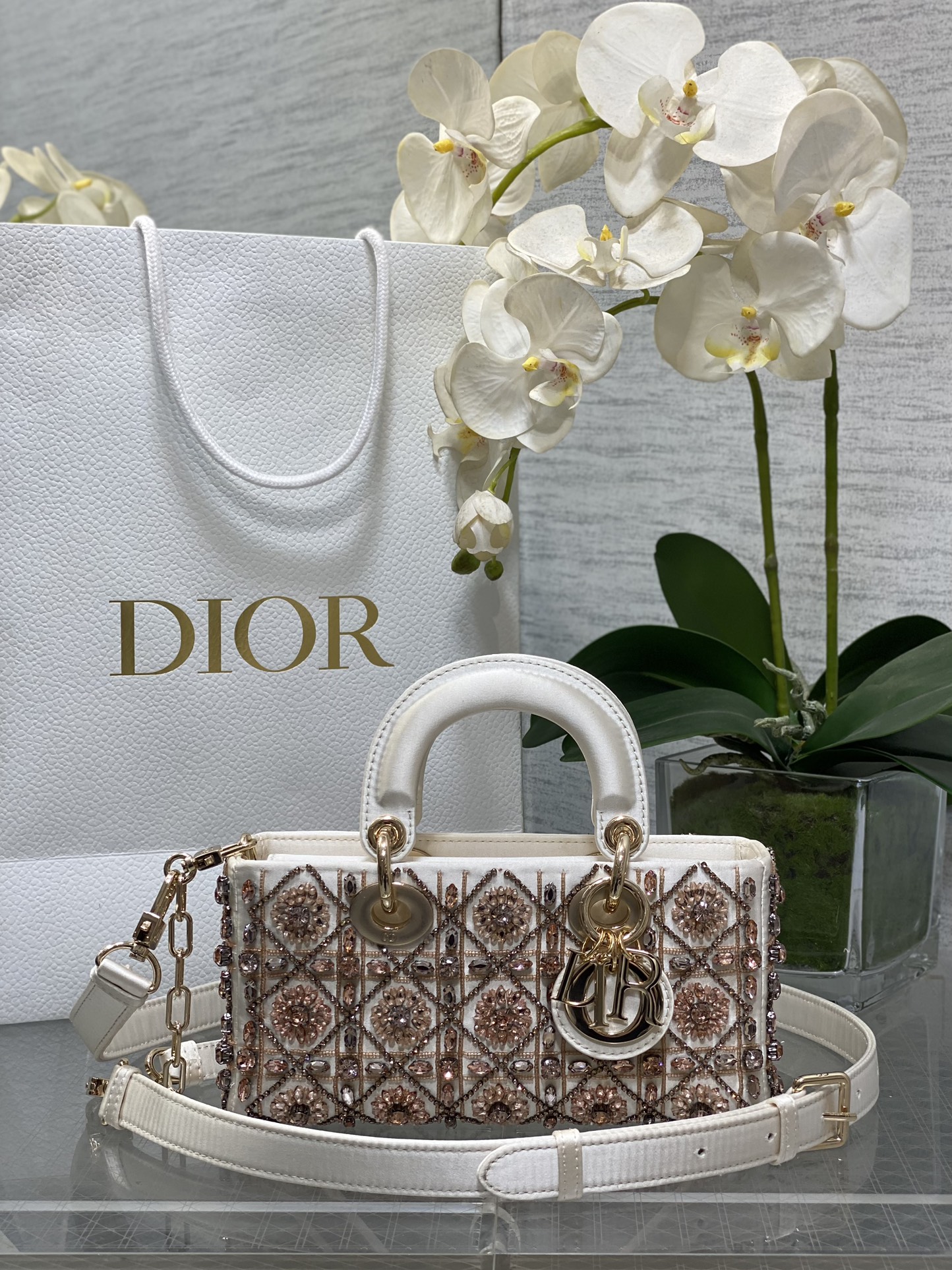 𝐋𝐚𝐝𝐲 diamante rosa blanco edición limitada horizontal