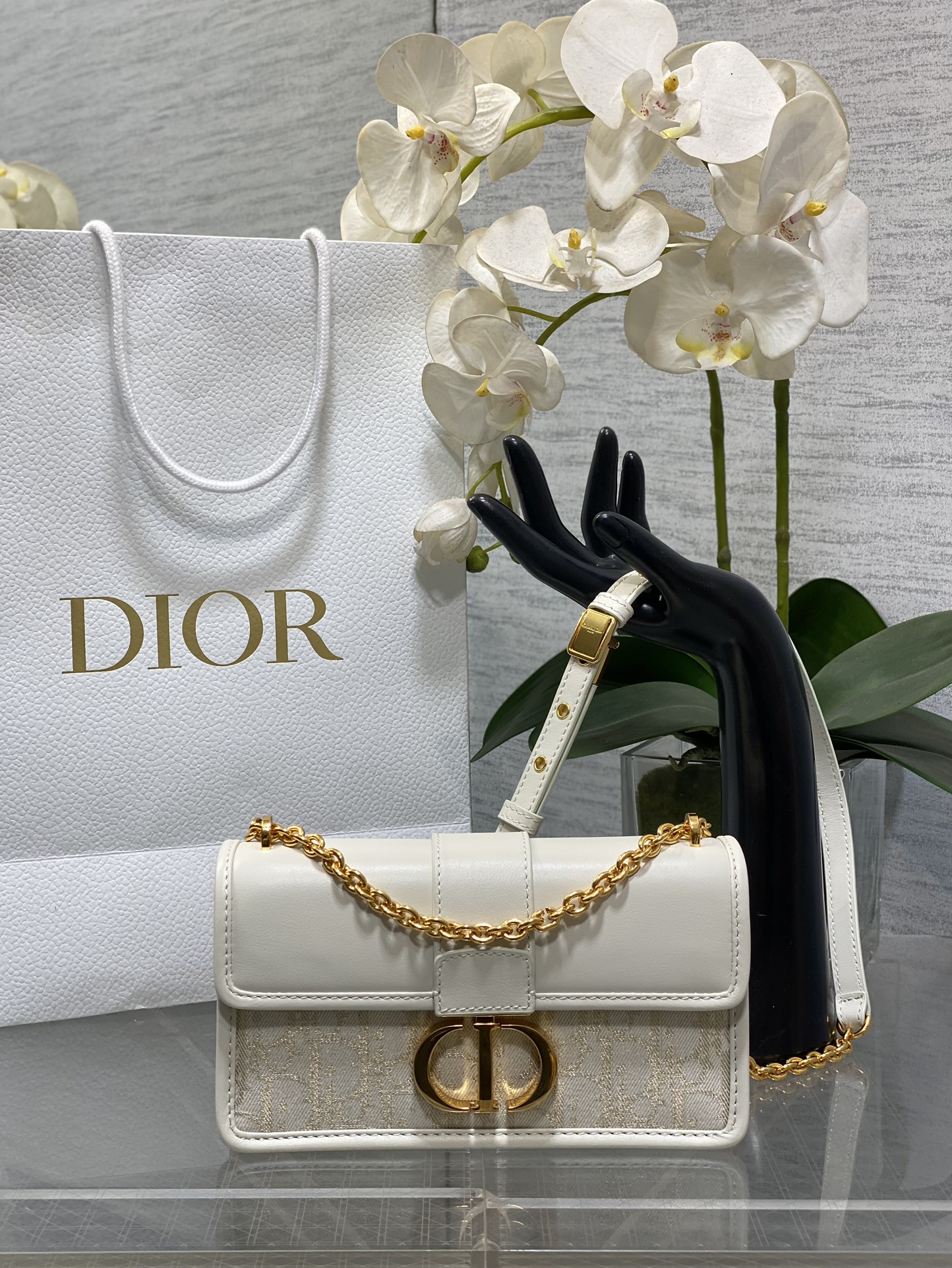 𝐌𝐨𝐧𝐭𝐚𝐢𝐠𝐧𝐞𝟑𝟎Montaigne Últimos términos de la cadena pequeña de la serie Gold