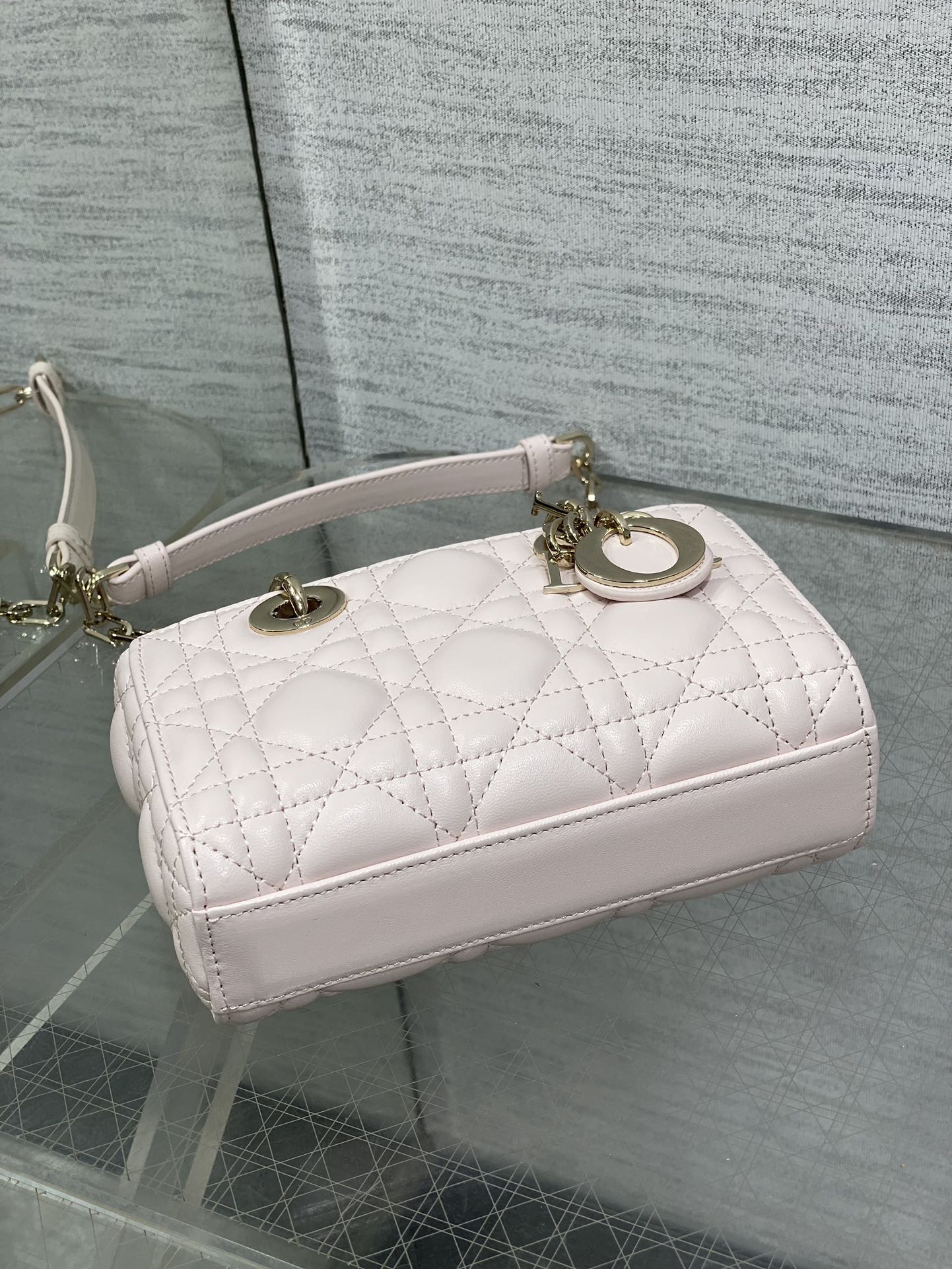Dior D-Joy Bag Lambskin Mini, A Timeless Design with Chic Retro Style 8 i1745506209 6962 8