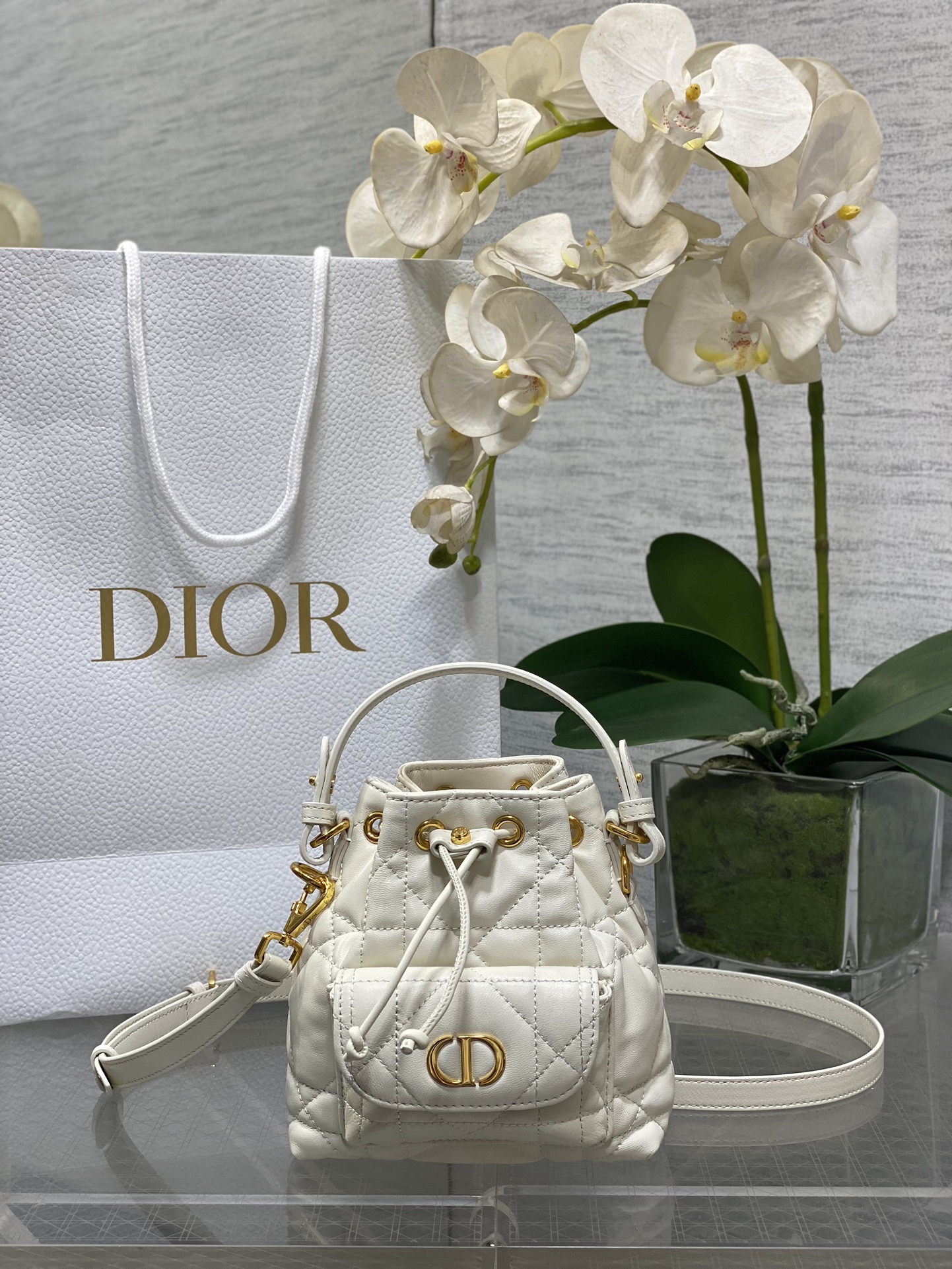 𝐂𝐚𝐫𝐨 bolso bombonera blanco