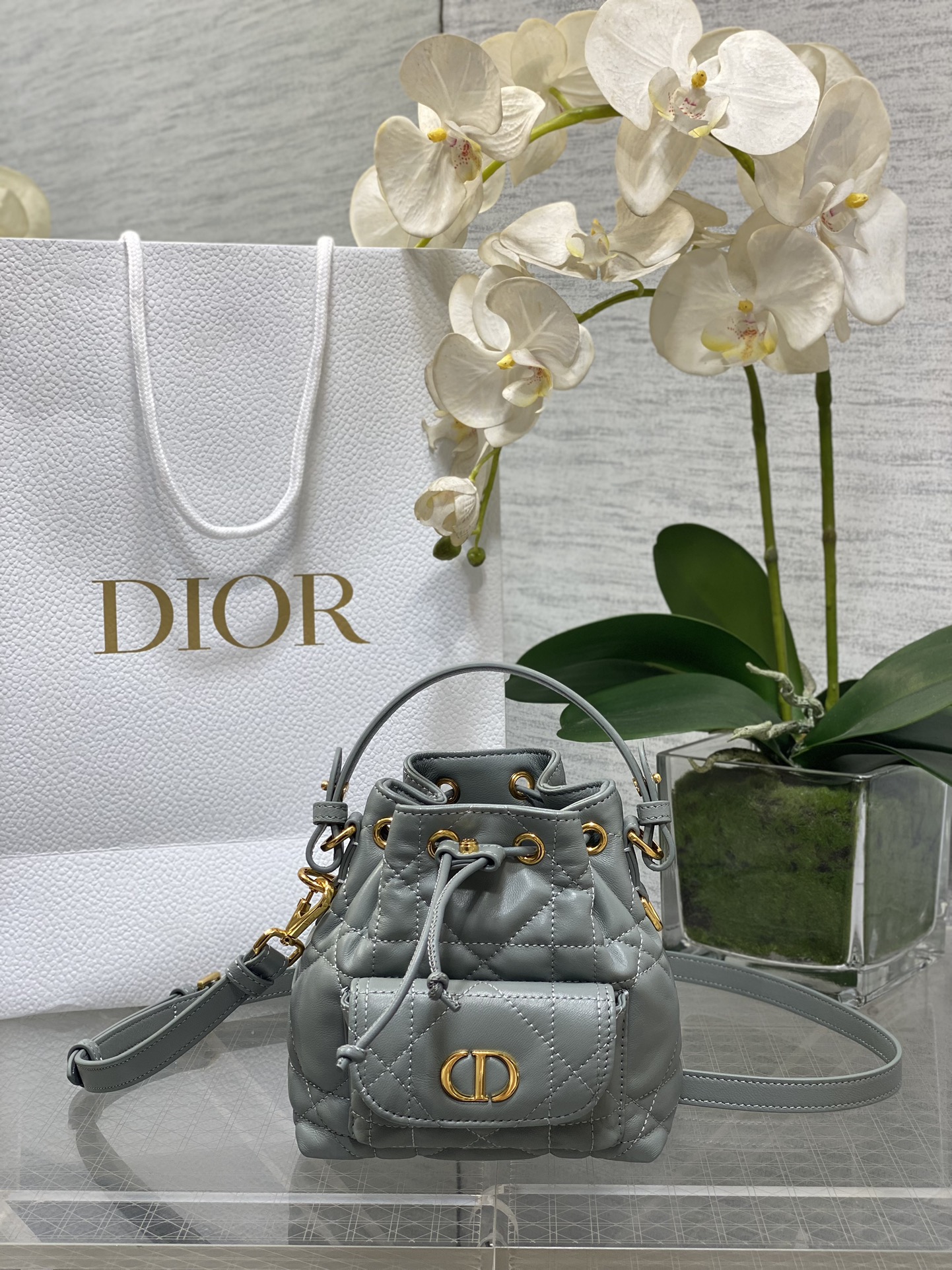 𝐂𝐚𝐫𝐨 bolso bombonera gris roca
