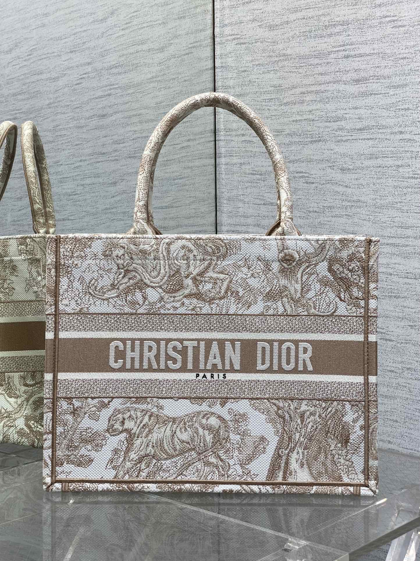 Dior Medium Tote Tiger Embroidery Light Brown Color-Block Tote Bag