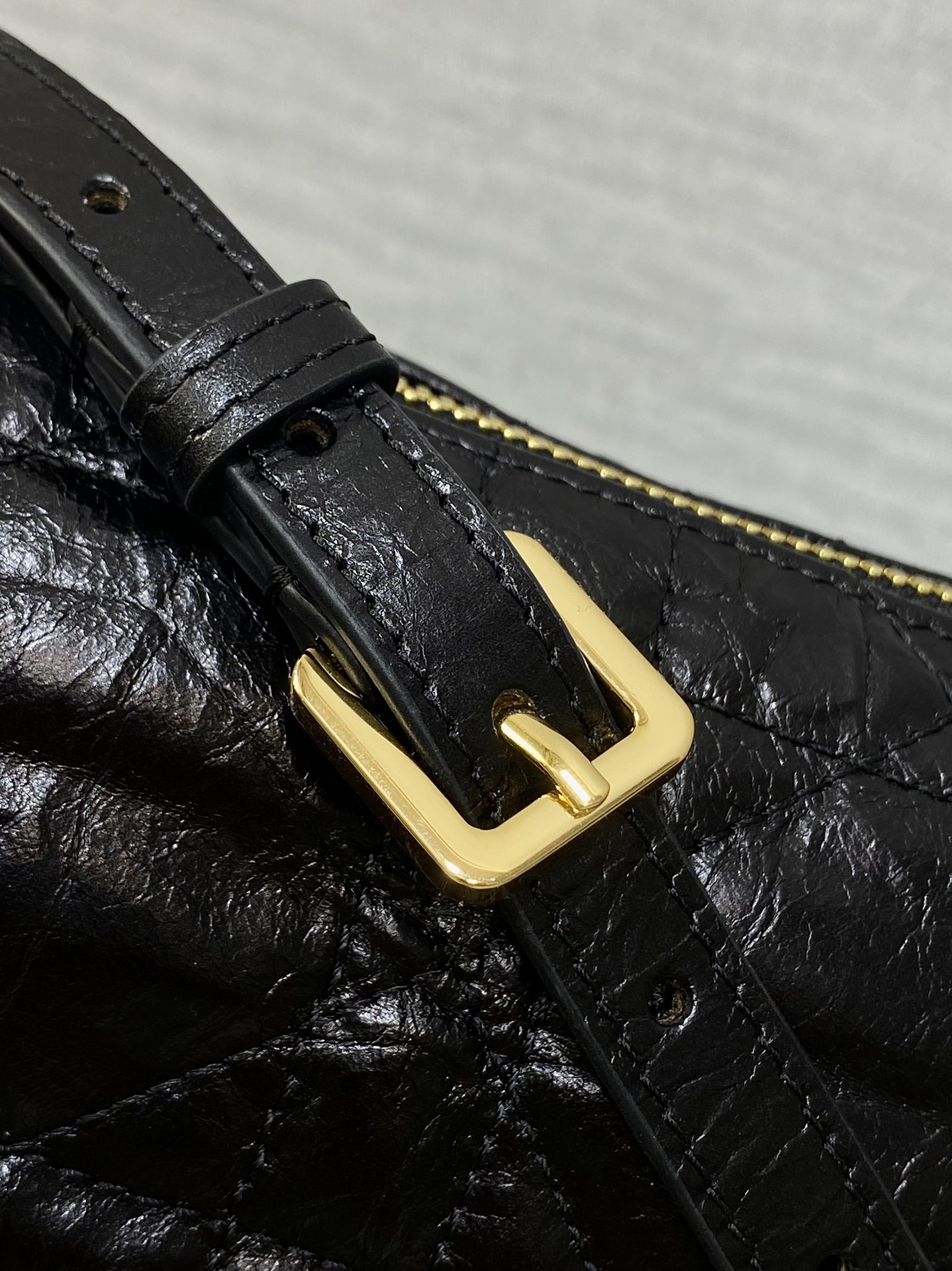 原厂皮现货‼️Hobo star 链条手袋系列，升级版饭盒包，设计实用，加配可调节长肩带，大大提升了实用