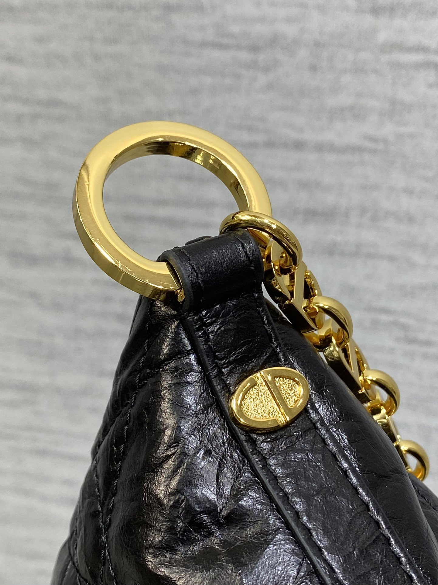 原厂皮现货‼️Hobo star 链条手袋系列，升级版饭盒包，设计实用，加配可调节长肩带，大大提升了实用