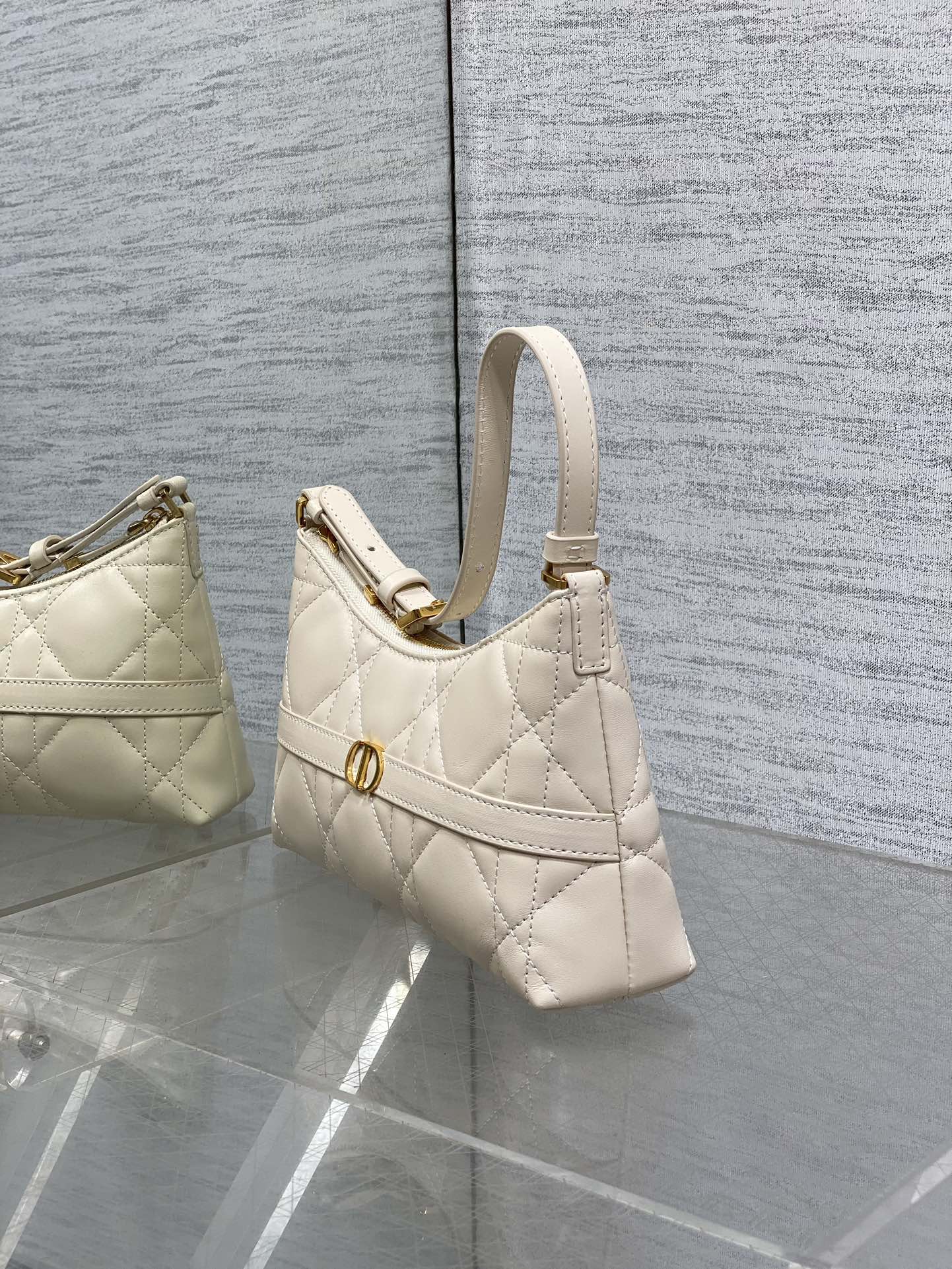 Dior Light Beige shoulder everyday