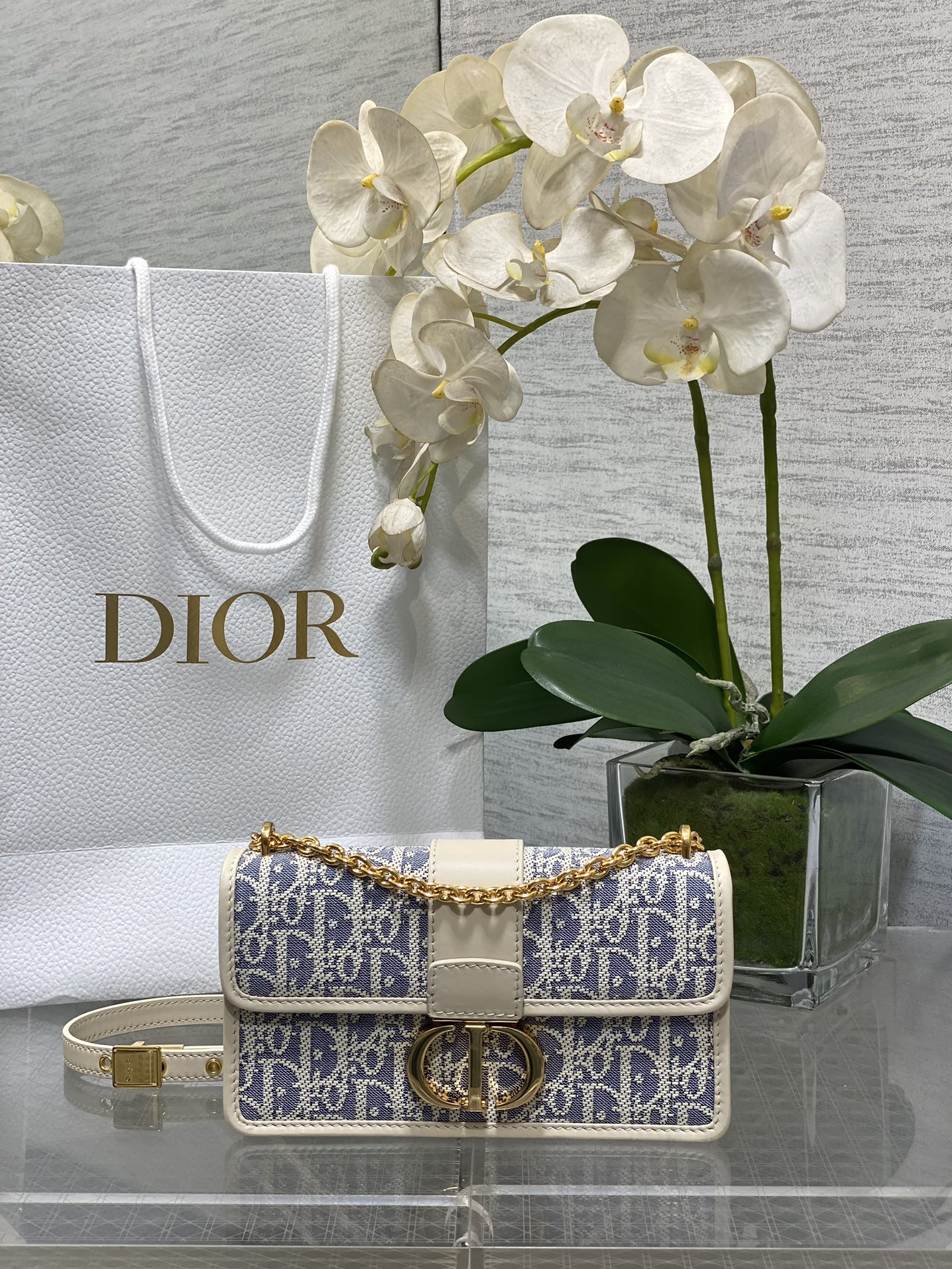 𝗠𝗼𝗻𝘁𝗮𝗶𝗴𝗻𝗲 𝐌𝐢𝐬𝐬Montaigne Mini