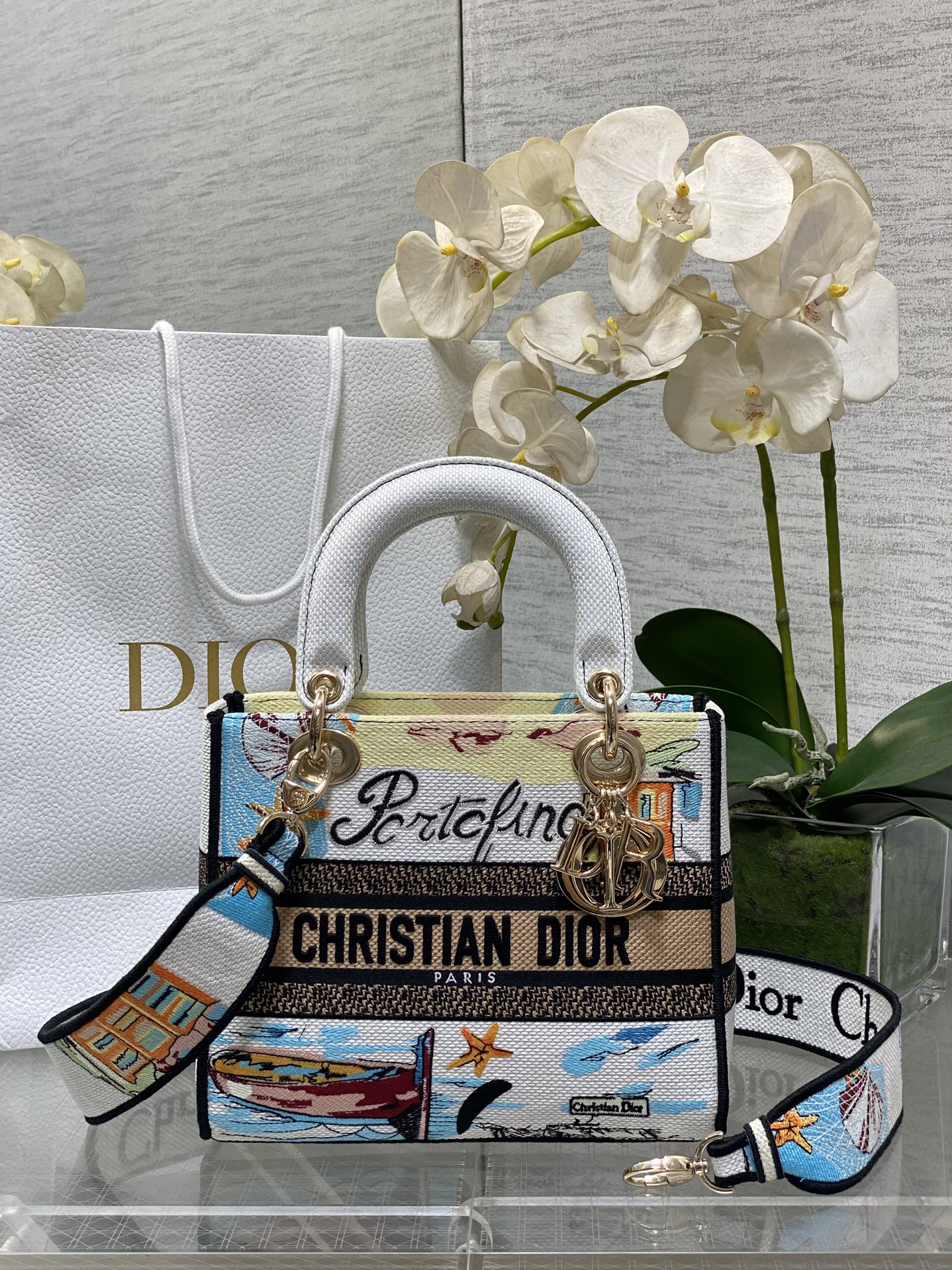 𝐋𝐚𝐝𝐲El último patrón de verano del bordado de cinco rejillas