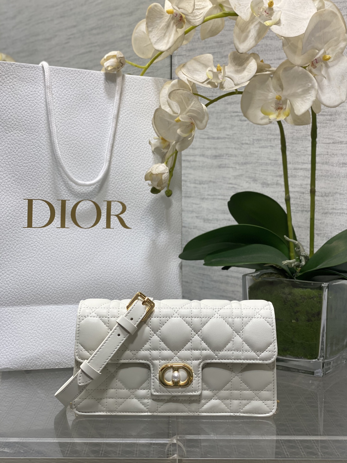 𝐃𝐢𝐨𝐫 𝐉𝐨𝐥𝐢𝐞 Bolso cadena perlas