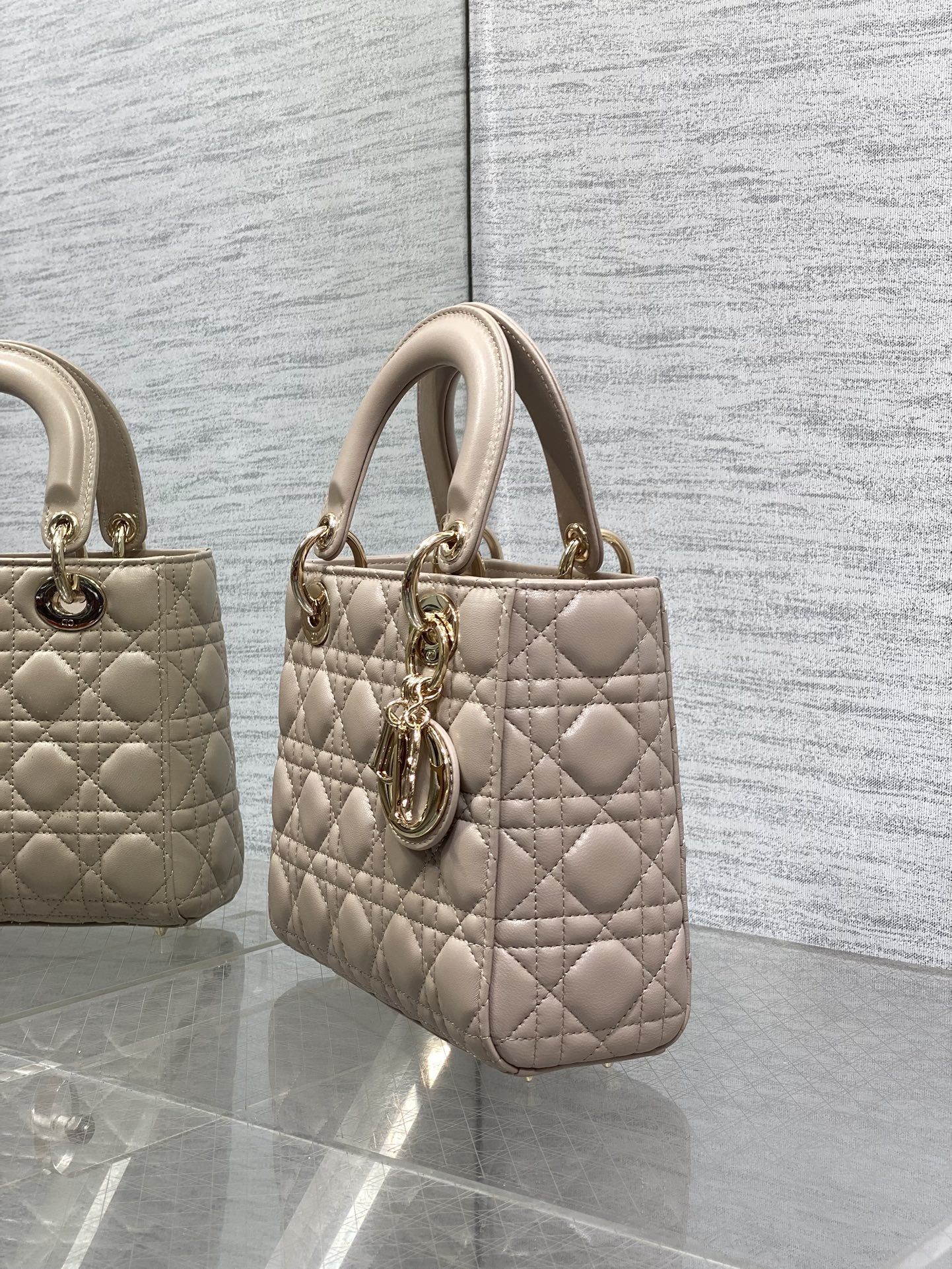 Dior Lady Dior Bag: Iconic Style, Fresh Spring Colors, & Customizable Strap 7 i1755074991 2148 0