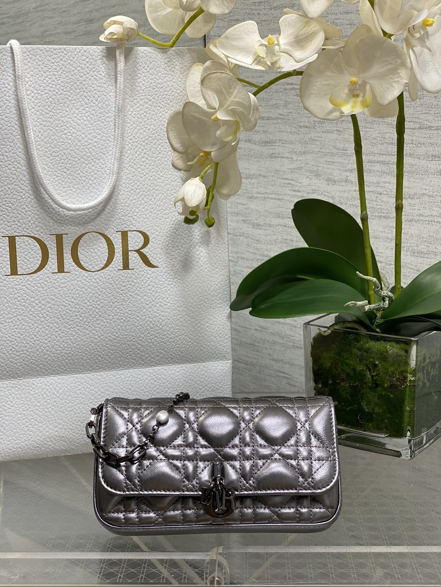 𝐃𝐢𝐨𝐫 𝐋𝐚𝐝𝐲 Bolso cadena perlas