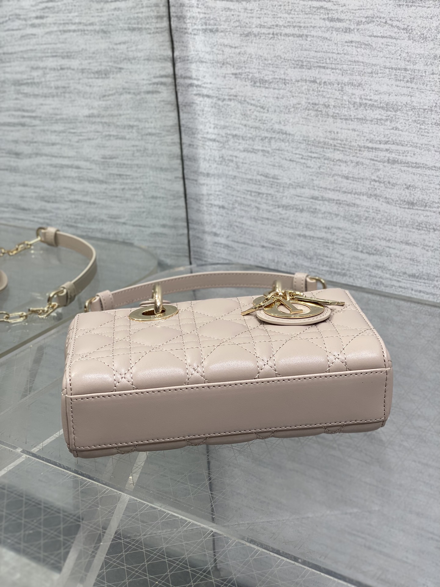 胭脂米现货‼️D-joy最新mini系列，说micro太小，小号太大的宝贝们都看过来，新出的mini尺寸