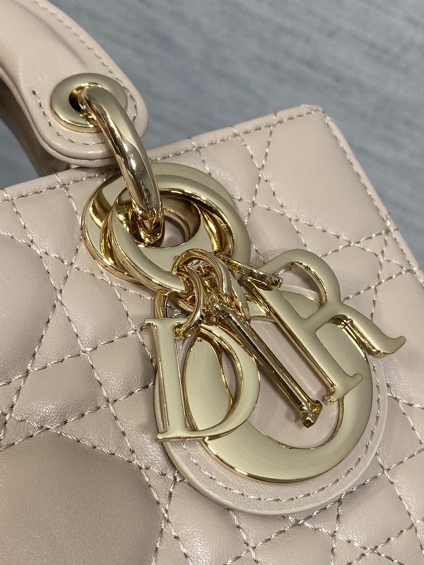 胭脂米现货‼️D-joy最新mini系列，说micro太小，小号太大的宝贝们都看过来，新出的mini尺寸