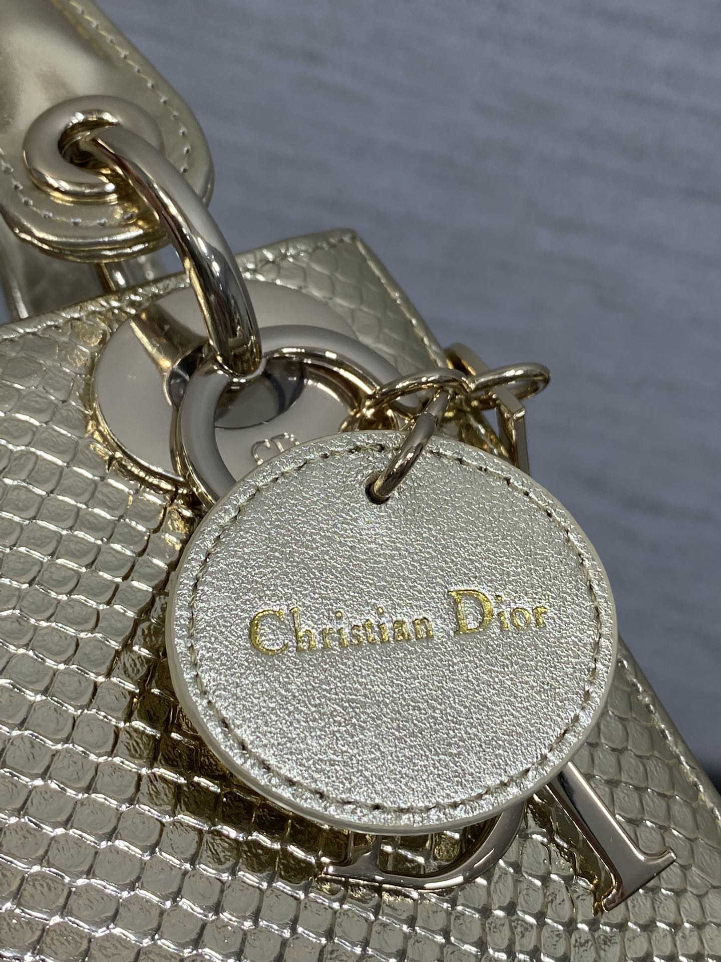 现货‼️Lady戴妃三格珍稀蛇皮闪亮登场，高雅又不失个性，非它莫属👏🏼，科普一下每条蛇皮的纹路都是独一无