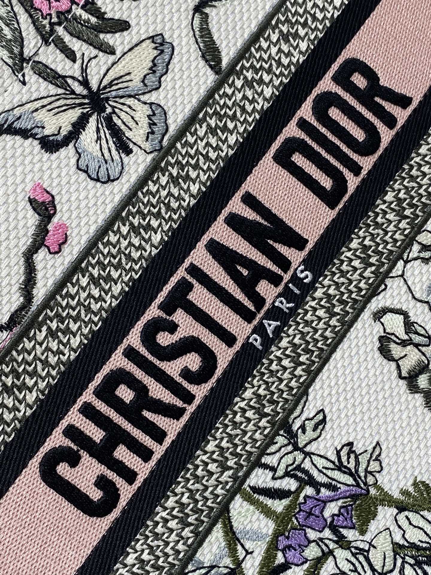Dior Style Tote Bag Lookbook Reference image 2