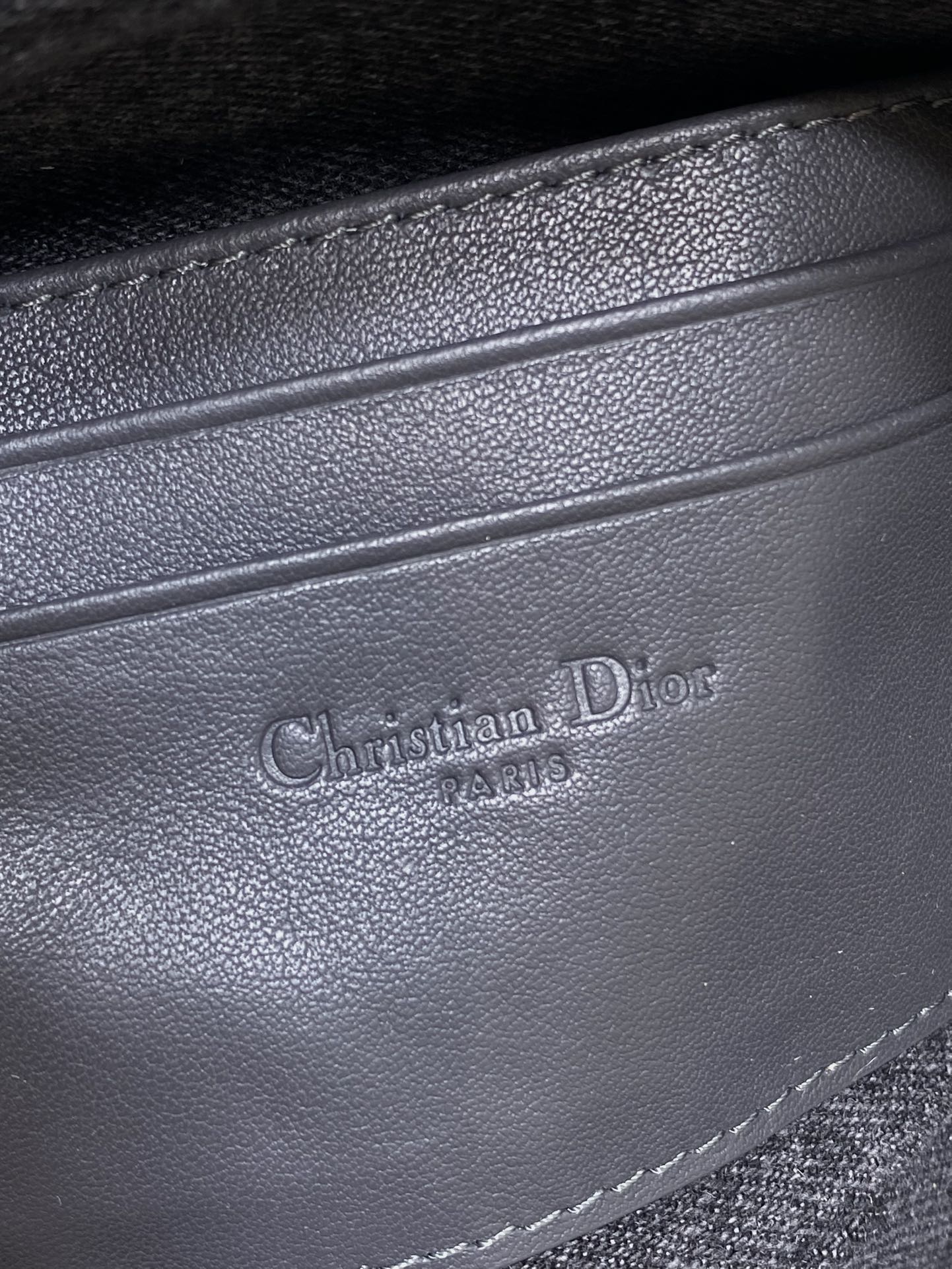 现货‼️Hobo star 最新深灰牛仔布系列，链条升级版饭盒包，设计实用，加配可调节长肩带，大大提升了