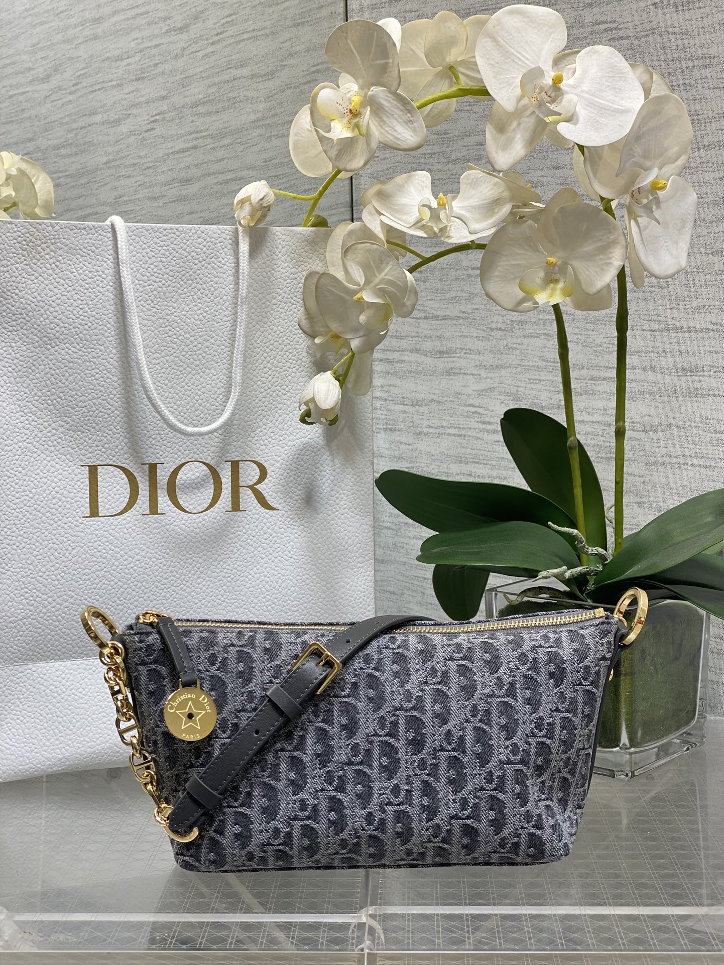 𝐇𝐨𝐛𝐨 𝐬𝐭𝐚𝐫 Bolso tipo caja D gris oscuro