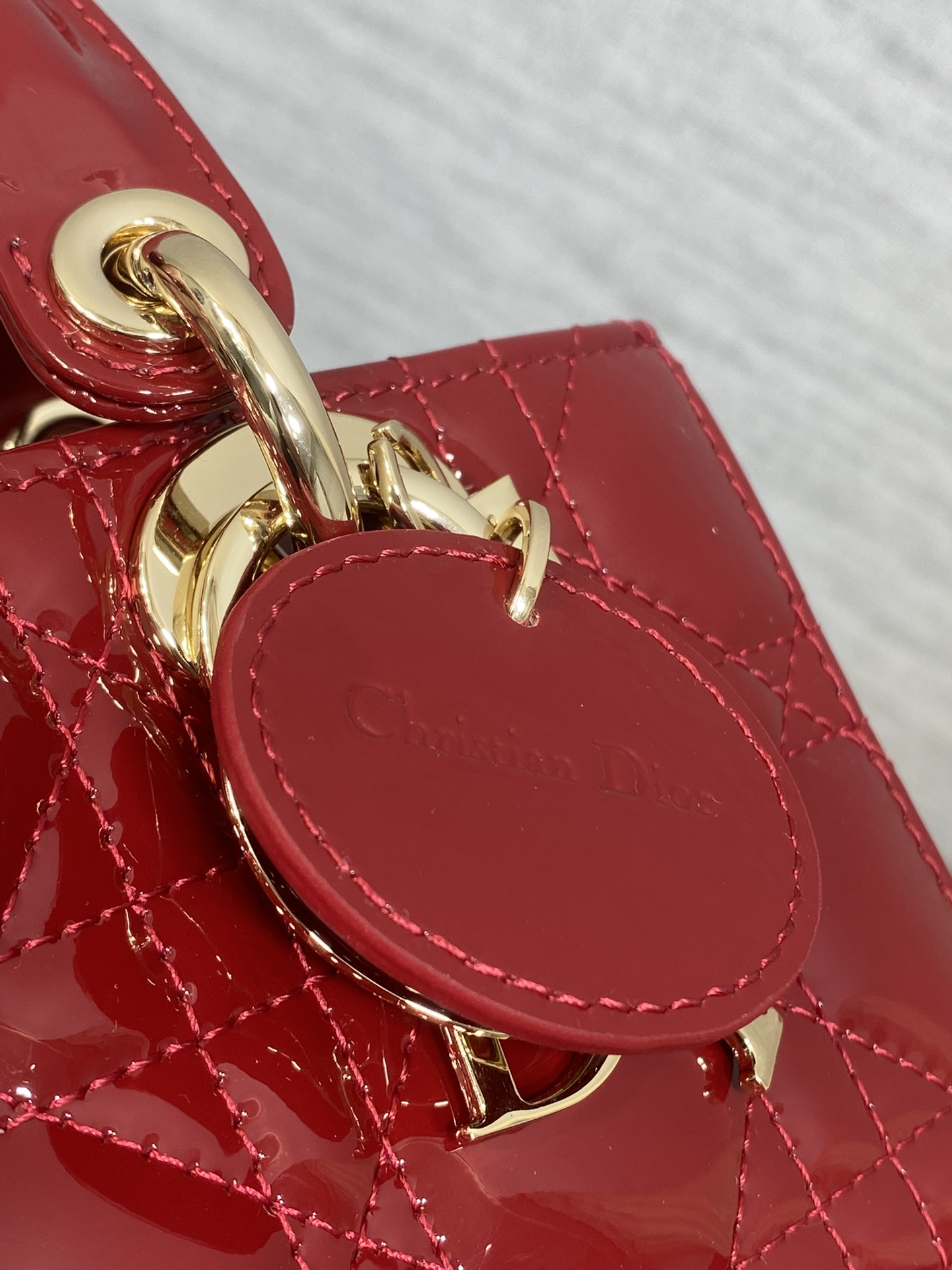 樱桃红现货‼️D-joy最新mini系列，说micro太小，小号太大的宝贝们都看过来，新出的mini尺寸